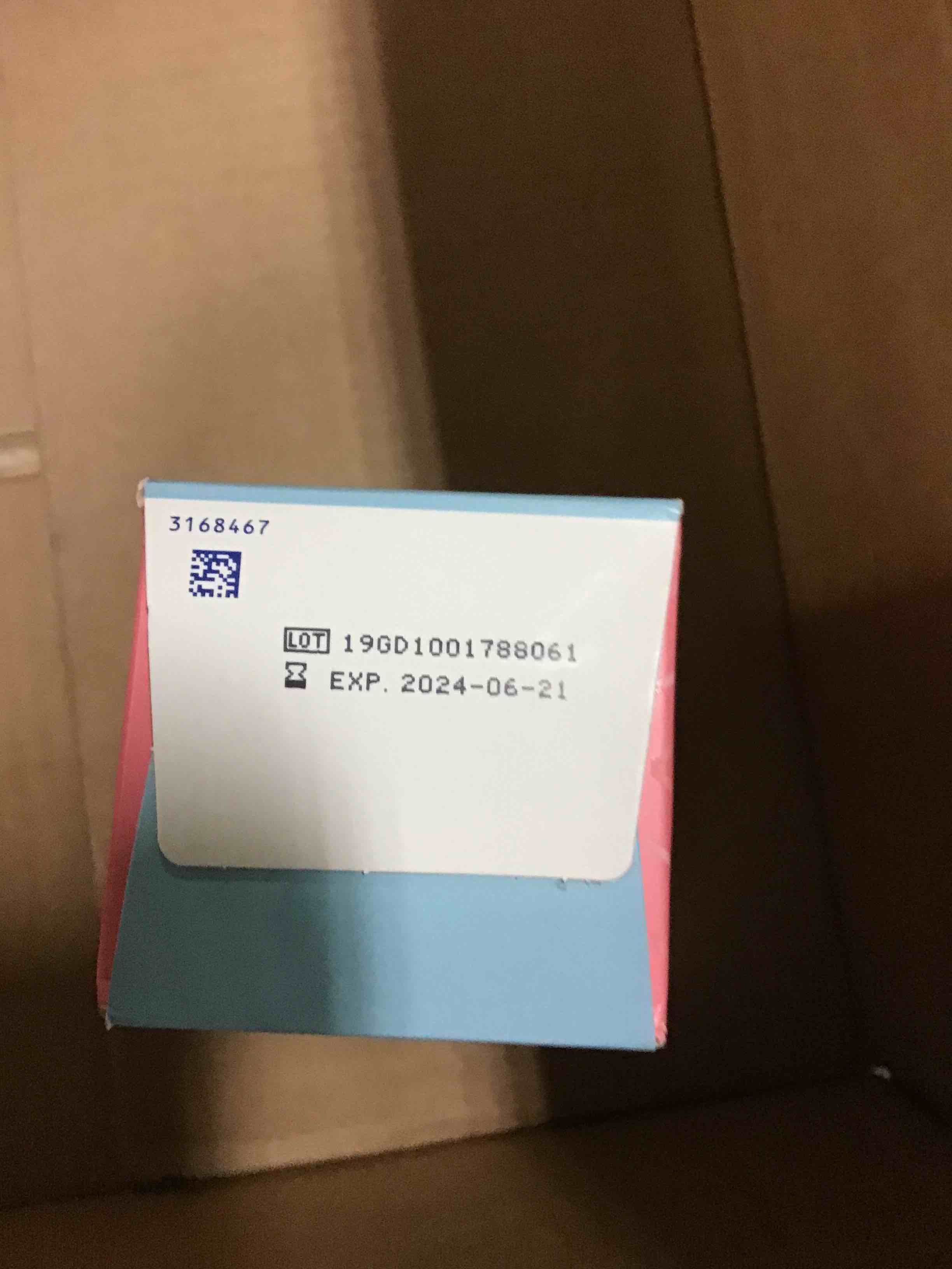 https://s3.amazonaws.com/lotting-images-prod/bidfta/RED5387807_1689854459677.jpeg
