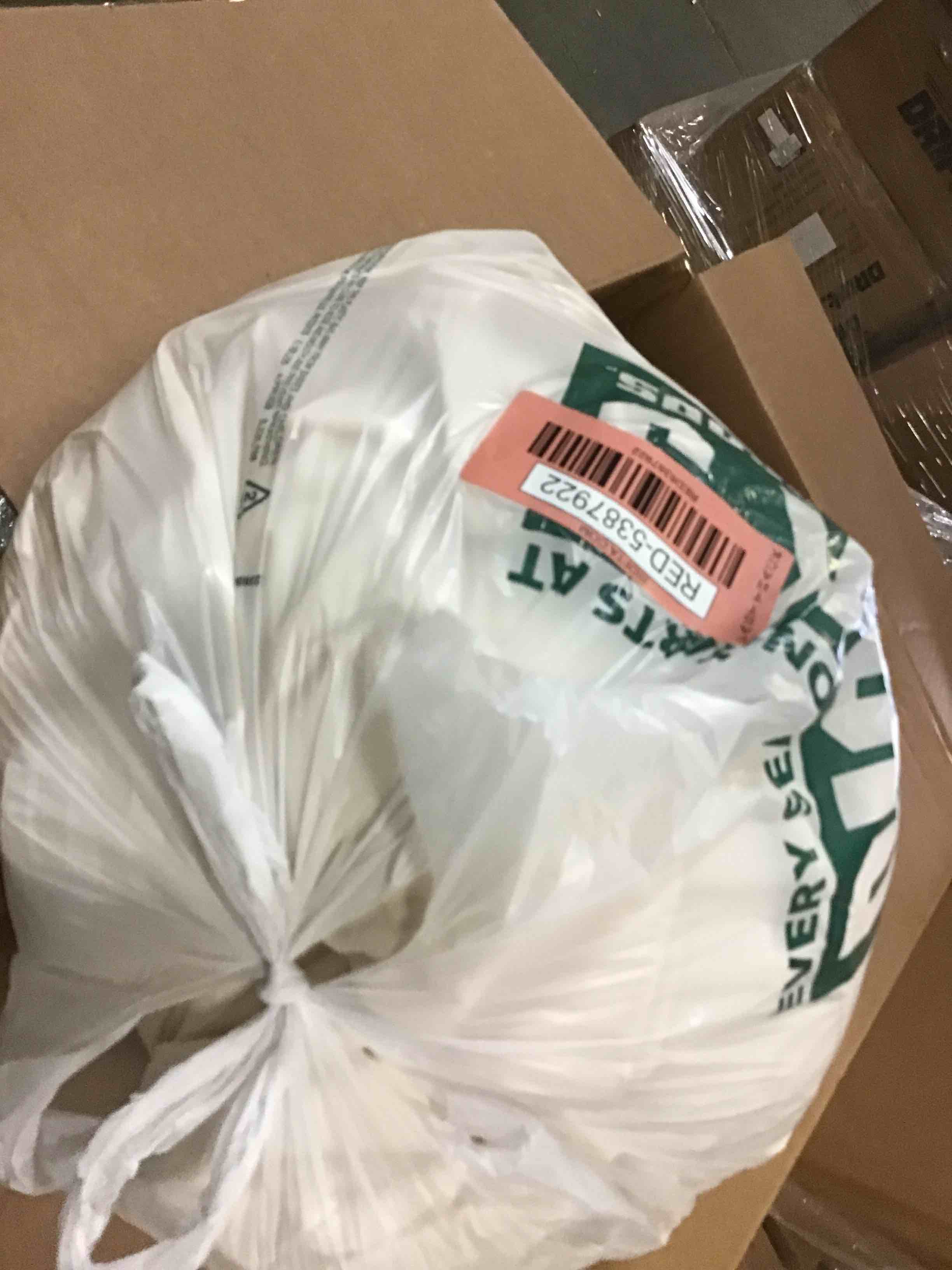 https://s3.amazonaws.com/lotting-images-prod/bidfta/RED5387922_1689873365800.jpeg