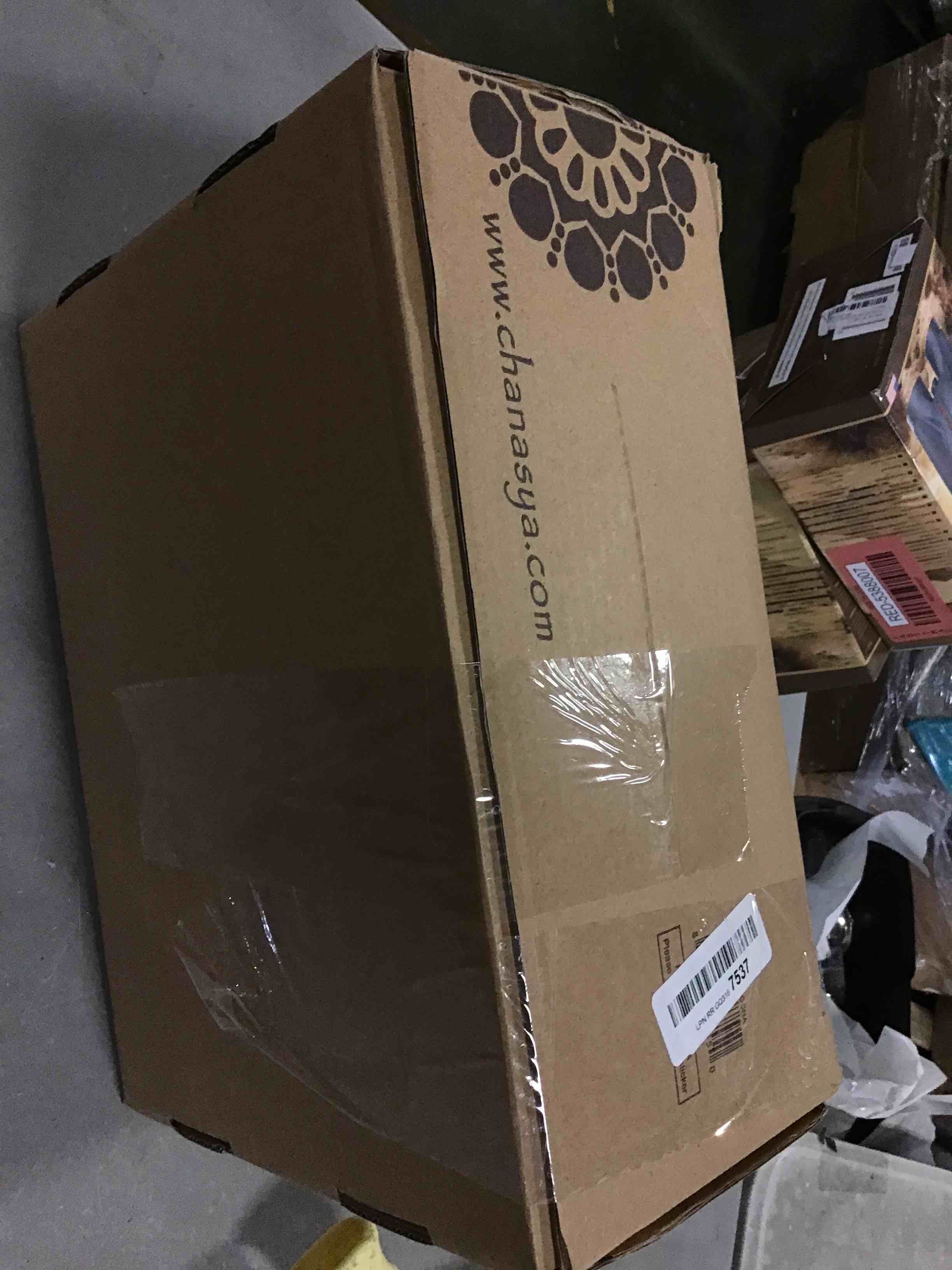 https://s3.amazonaws.com/lotting-images-prod/bidfta/RED5388008_1690196569046.jpeg