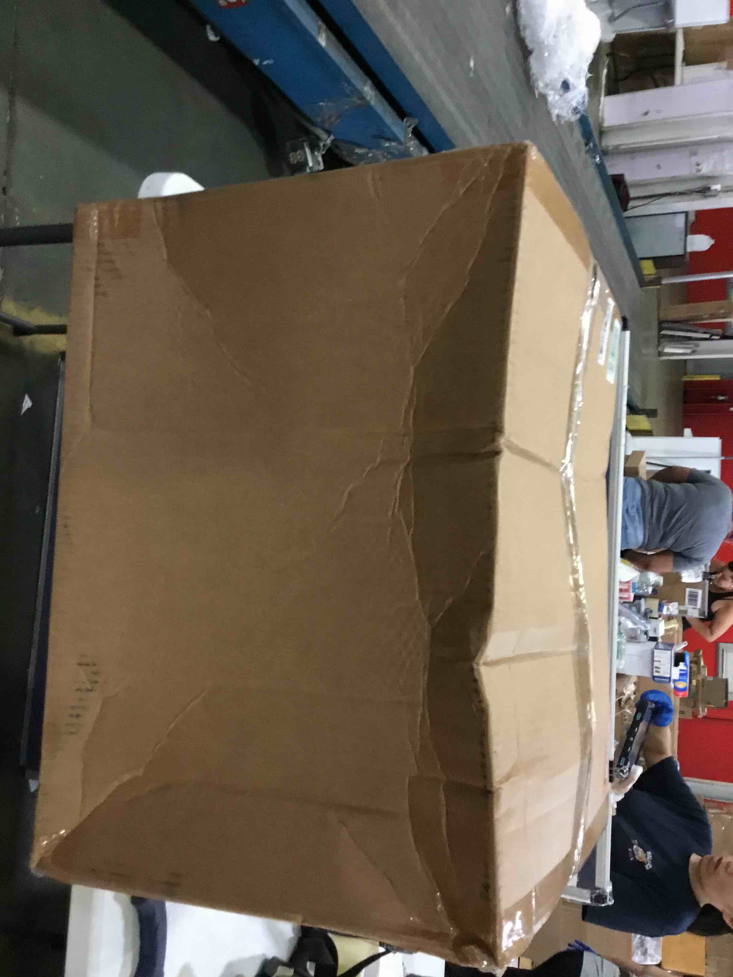 https://s3.amazonaws.com/lotting-images-prod/bidfta/RED5388674_1689015287501.jpeg
