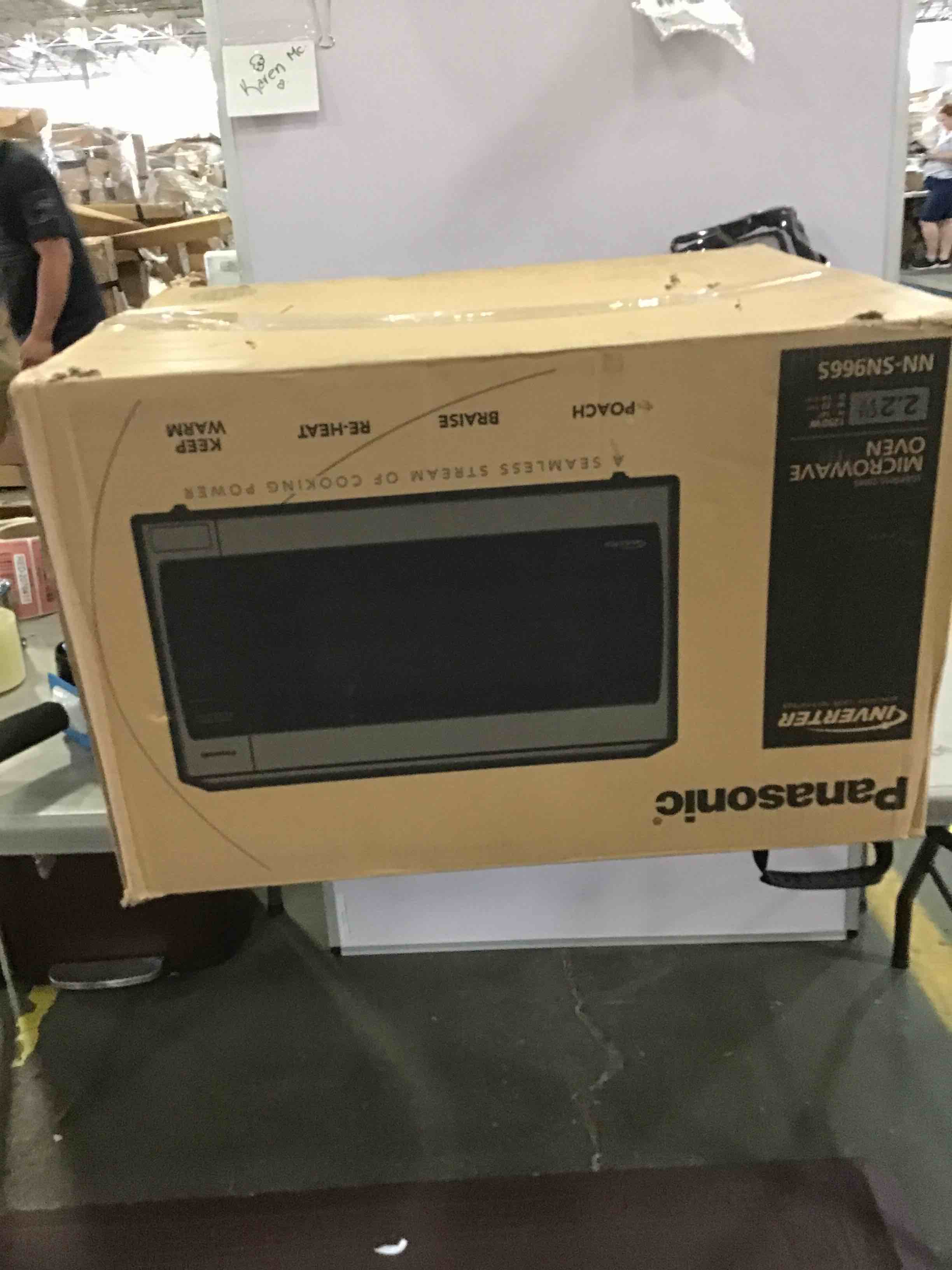 https://s3.amazonaws.com/lotting-images-prod/bidfta/RED5388754_1689088293998.jpeg