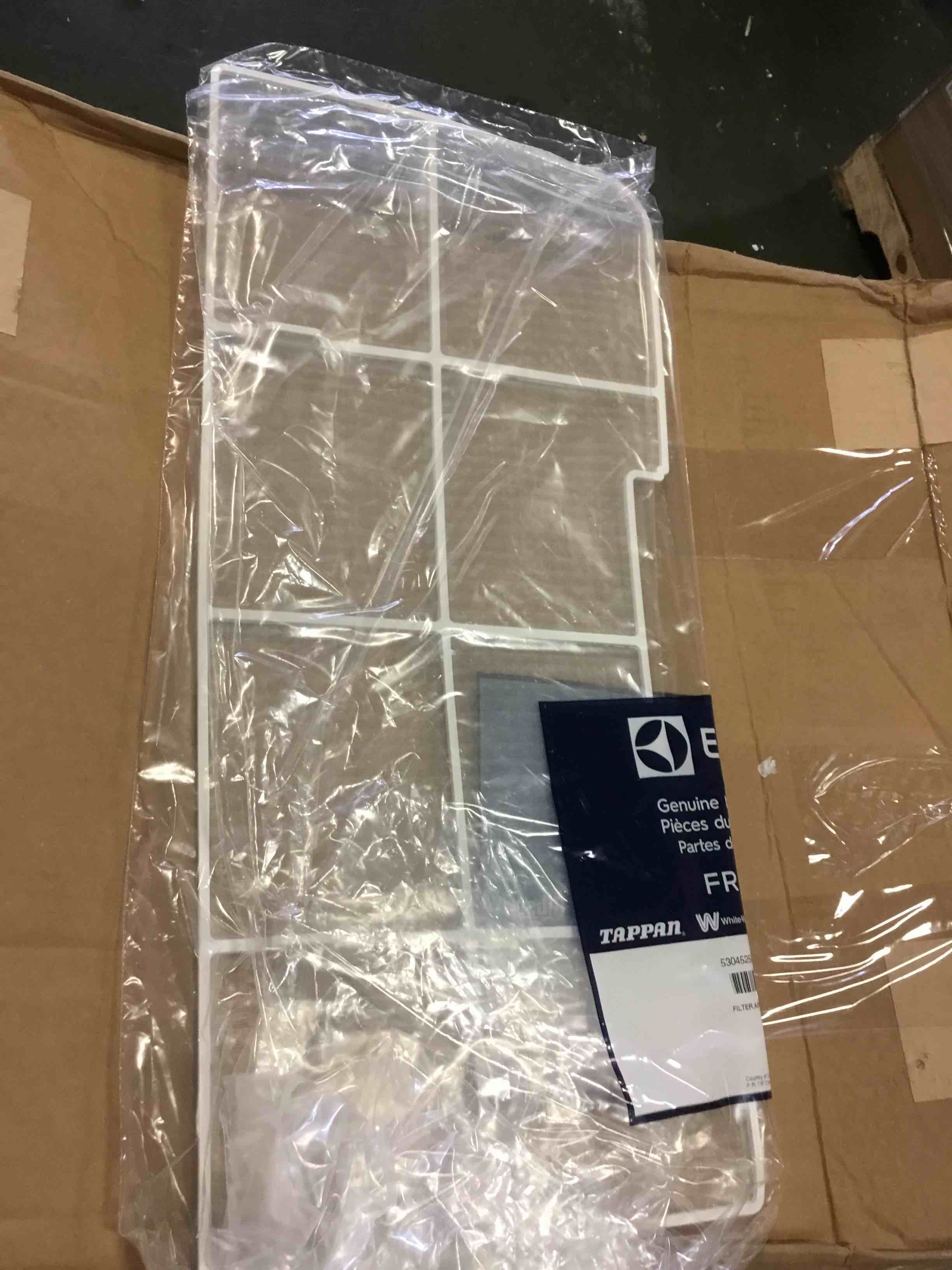 https://s3.amazonaws.com/lotting-images-prod/bidfta/RED5388918_1689182416436.jpeg