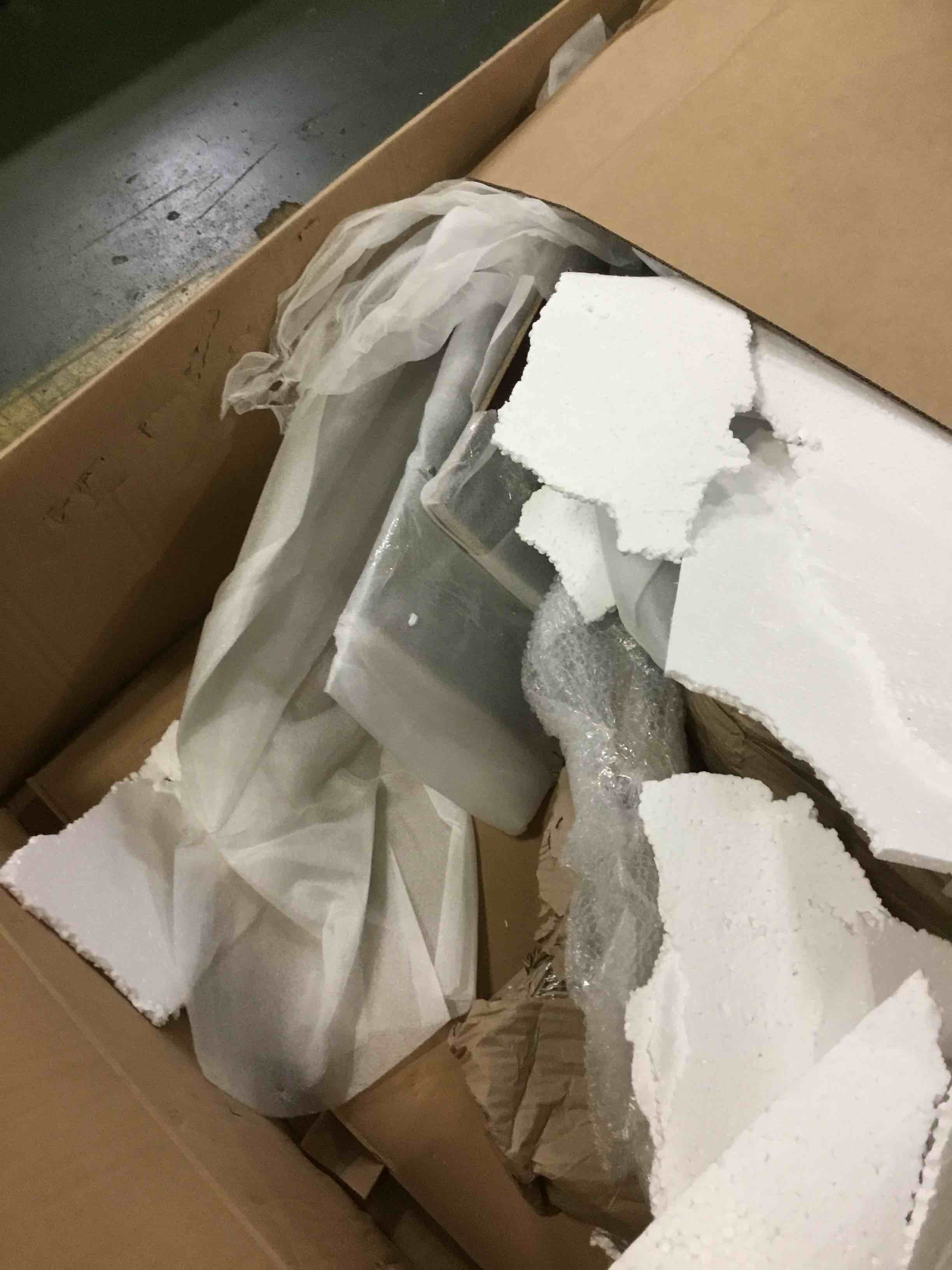 https://s3.amazonaws.com/lotting-images-prod/bidfta/RED5389139_1689338992293.jpeg