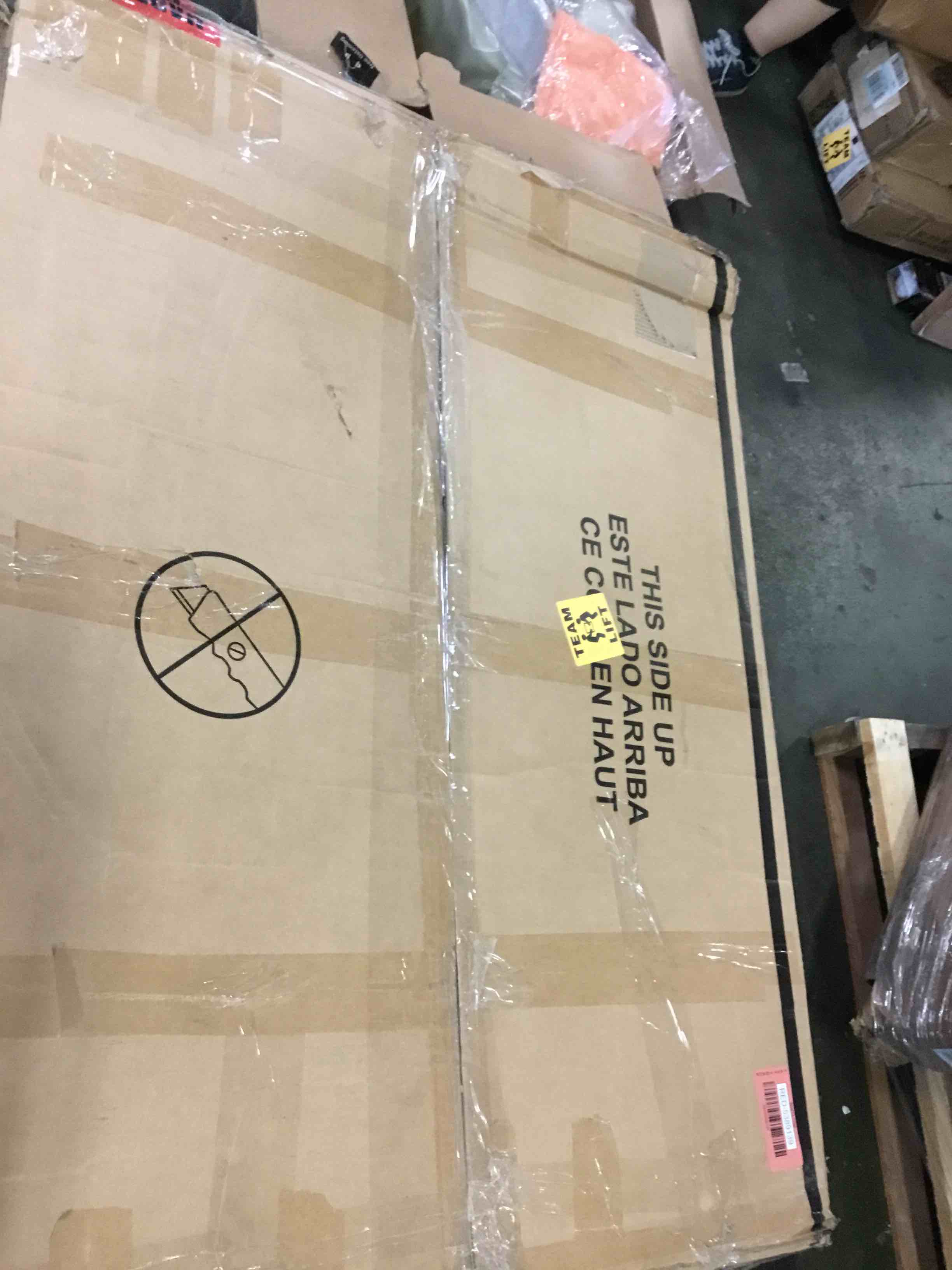 https://s3.amazonaws.com/lotting-images-prod/bidfta/RED5389139_1689339022471.jpeg