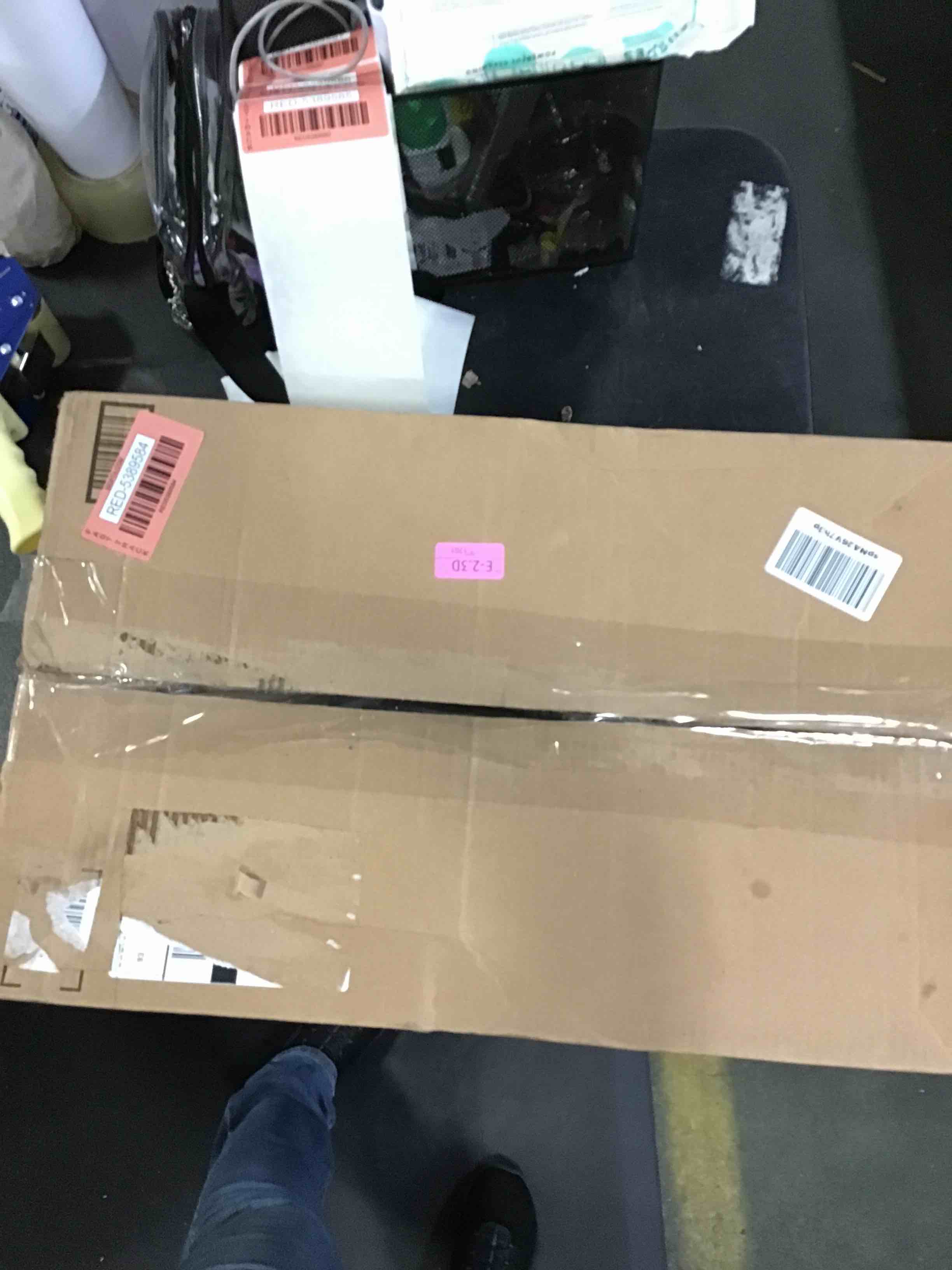 https://s3.amazonaws.com/lotting-images-prod/bidfta/RED5389584_1689703775843.jpeg