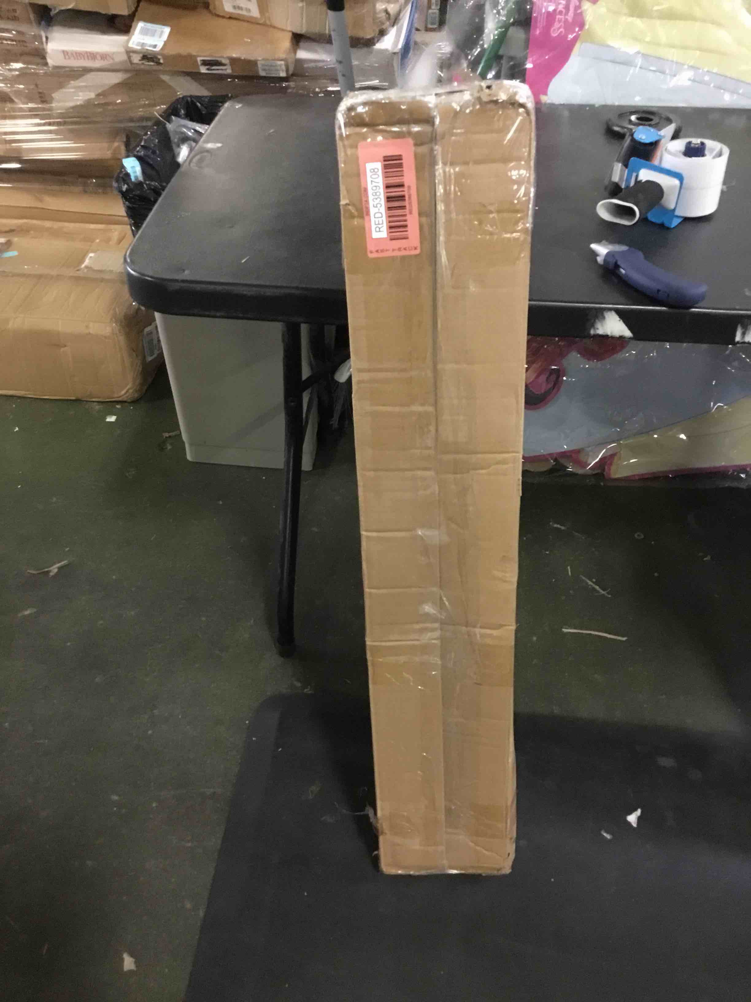 https://s3.amazonaws.com/lotting-images-prod/bidfta/RED5389708_1689769884729.jpeg