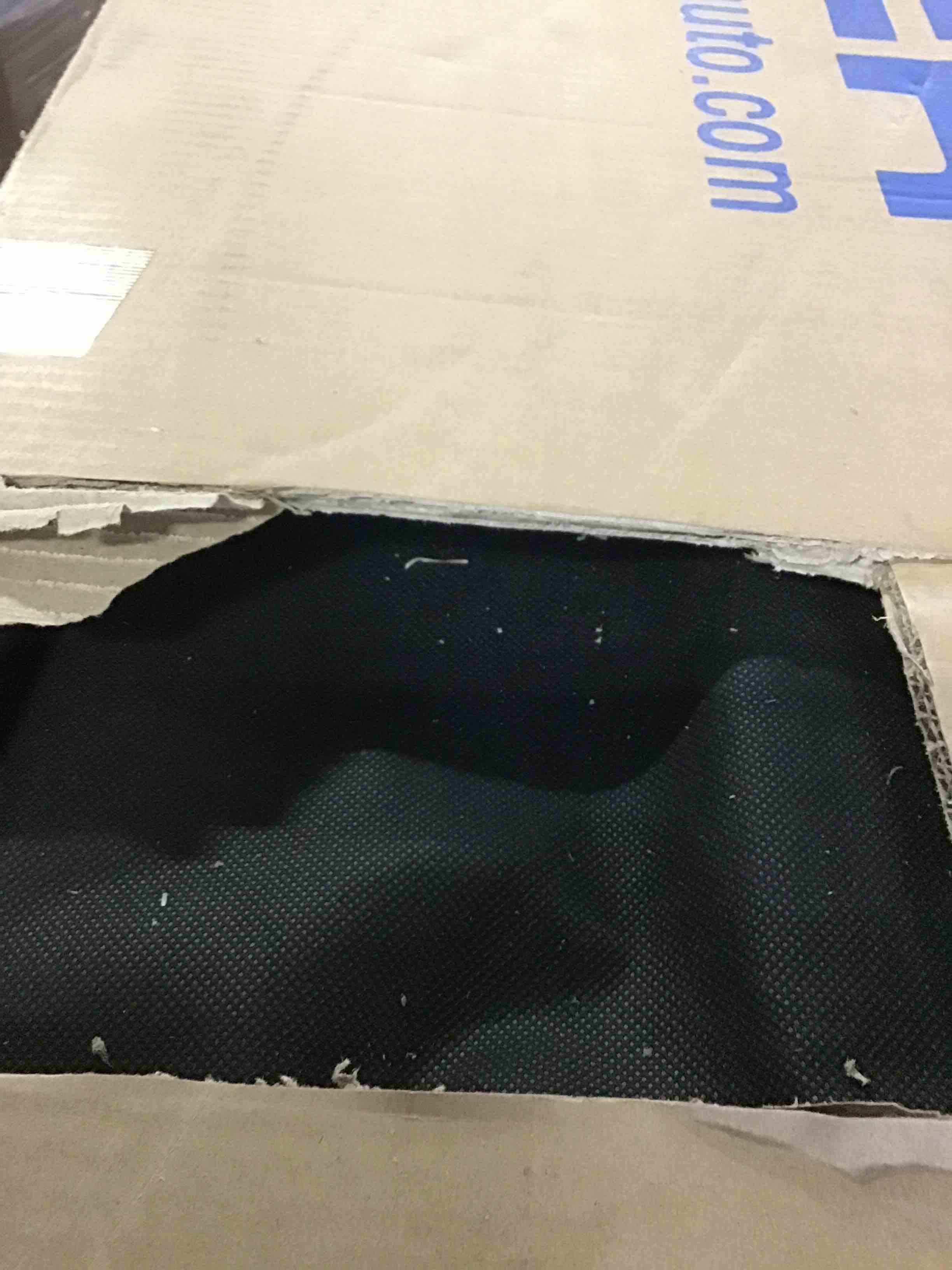 https://s3.amazonaws.com/lotting-images-prod/bidfta/RED5389712_1689770500453.jpeg