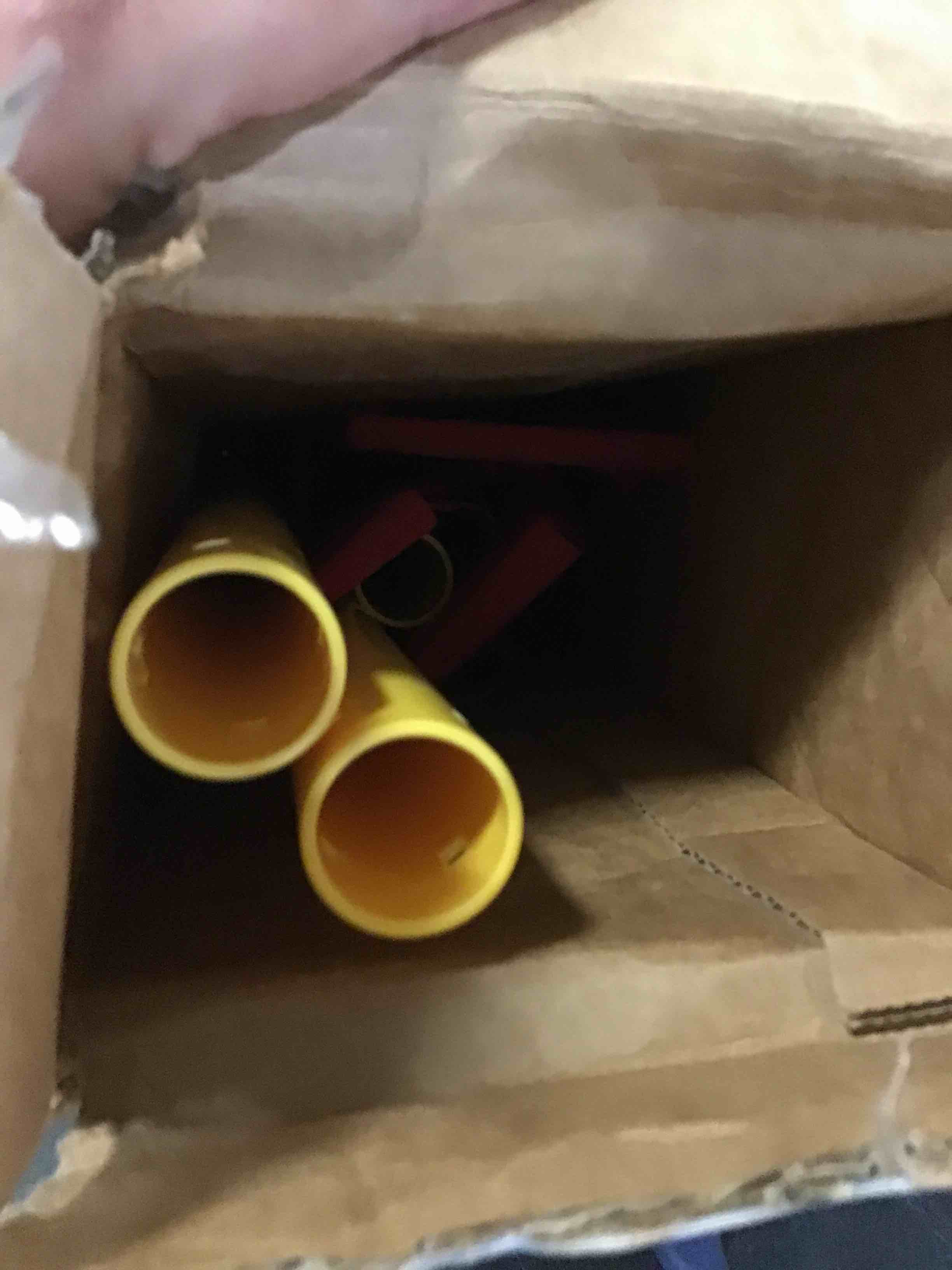https://s3.amazonaws.com/lotting-images-prod/bidfta/RED5389724_1689772616534.jpeg