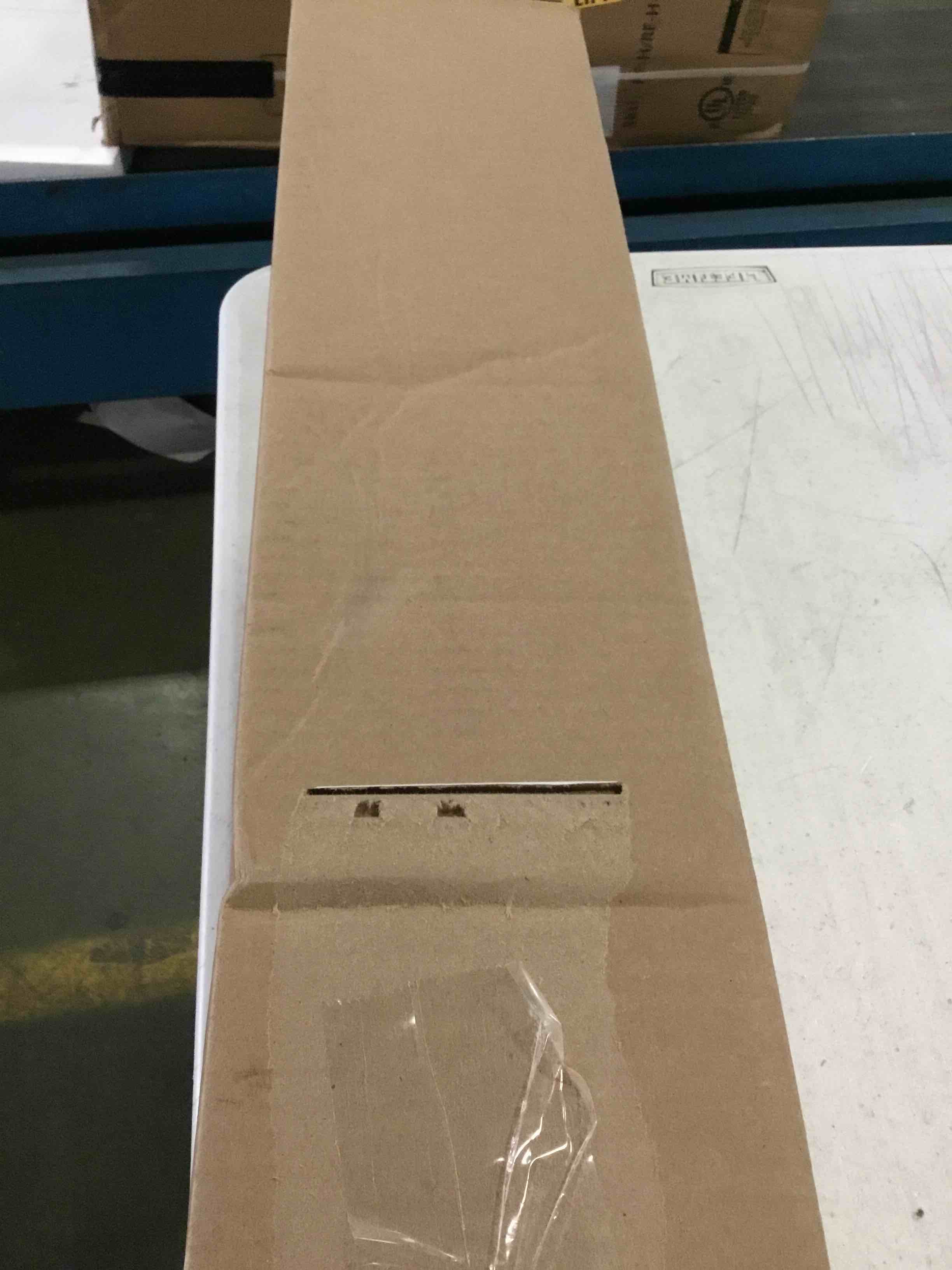 https://s3.amazonaws.com/lotting-images-prod/bidfta/RED5390889_1690373452237.jpeg