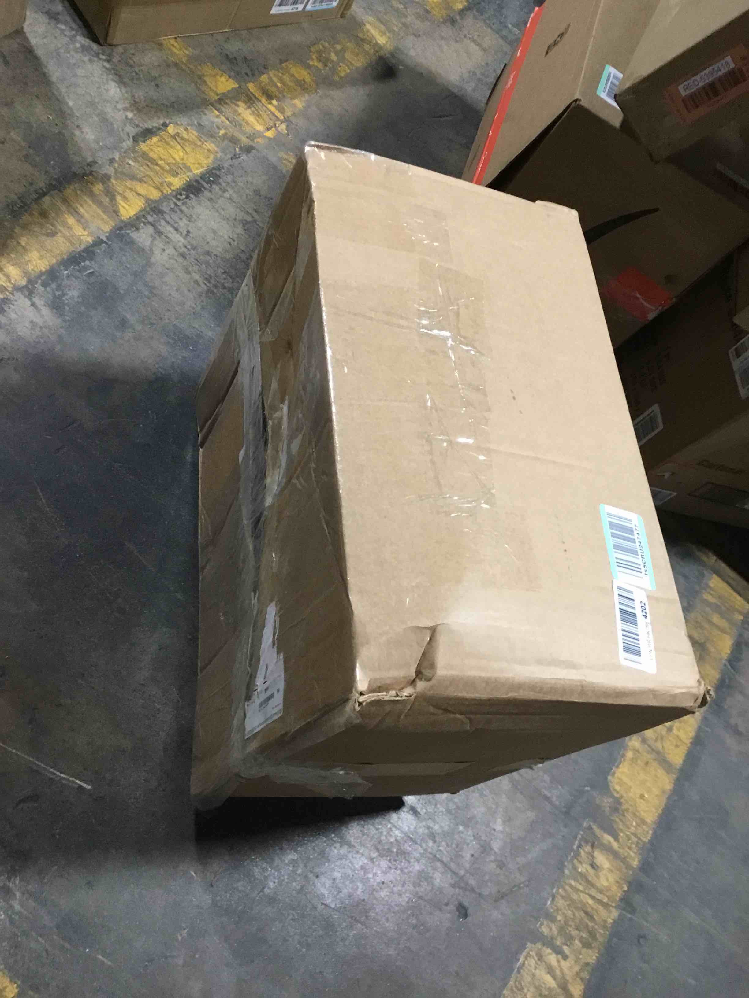 https://s3.amazonaws.com/lotting-images-prod/bidfta/RED5395419_1702127809562.jpeg