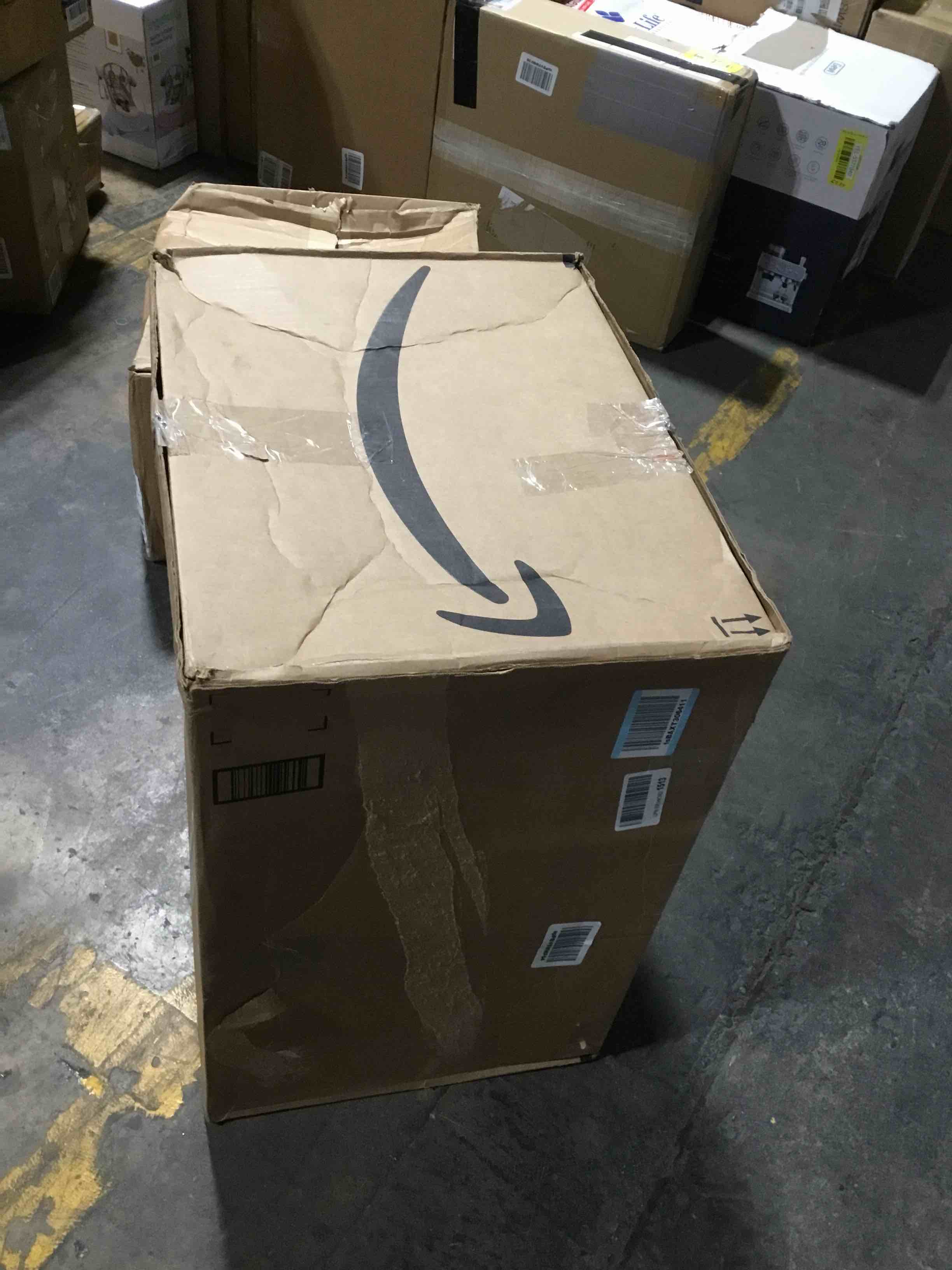 https://s3.amazonaws.com/lotting-images-prod/bidfta/RED5395420_1702127925932.jpeg