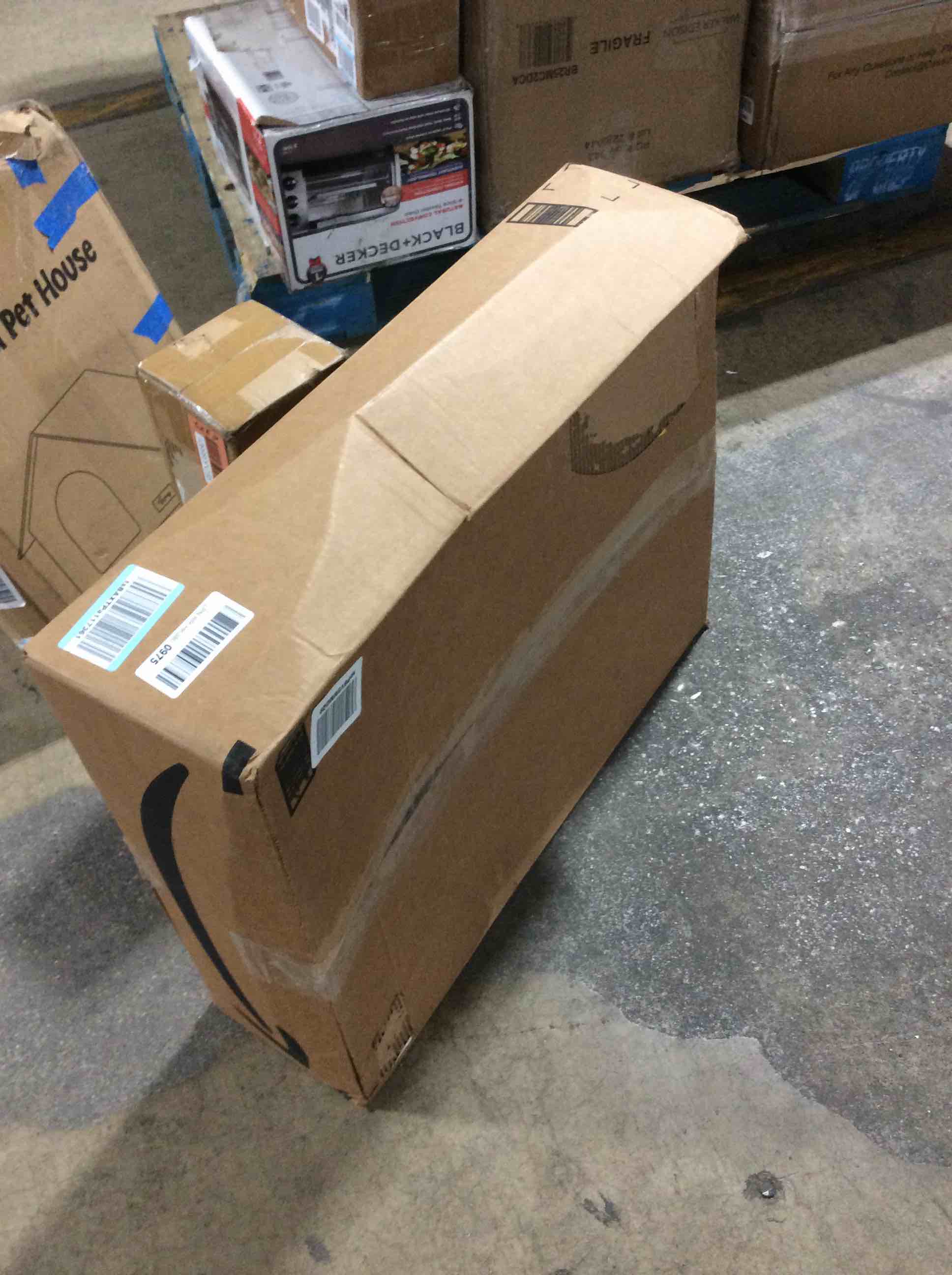 https://s3.amazonaws.com/lotting-images-prod/bidfta/RED5395802_1702506029020.jpeg