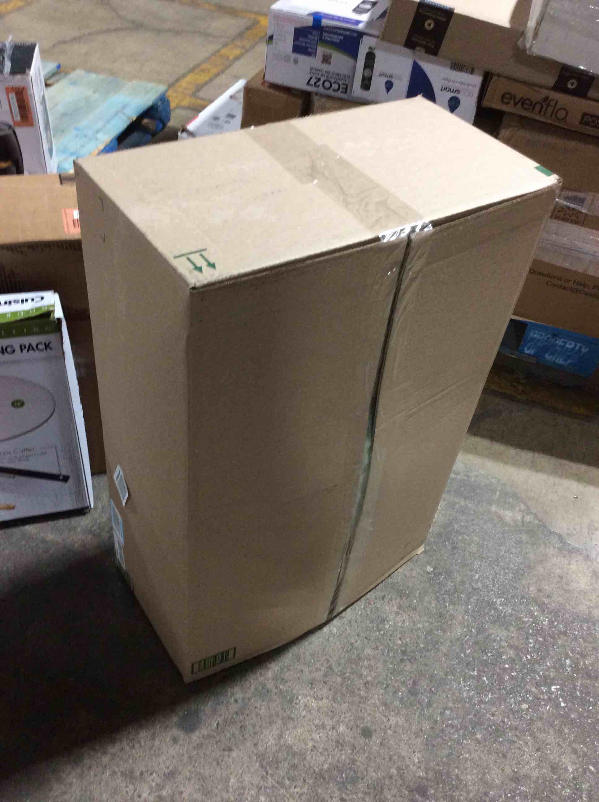 https://s3.amazonaws.com/lotting-images-prod/bidfta/RED5395804_1702506092864.jpeg