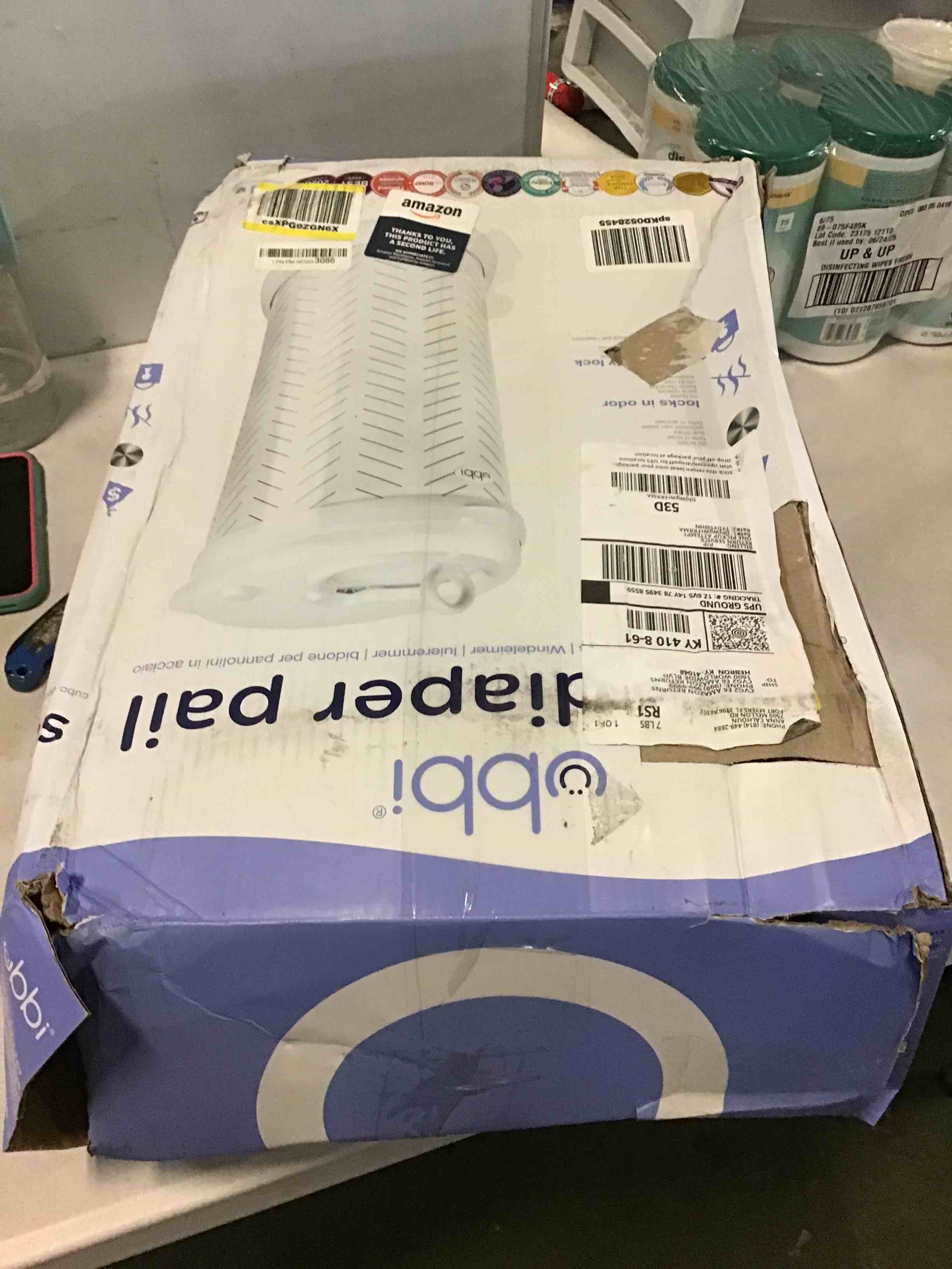 https://s3.amazonaws.com/lotting-images-prod/bidfta/RED5396117_1692042156685.jpeg