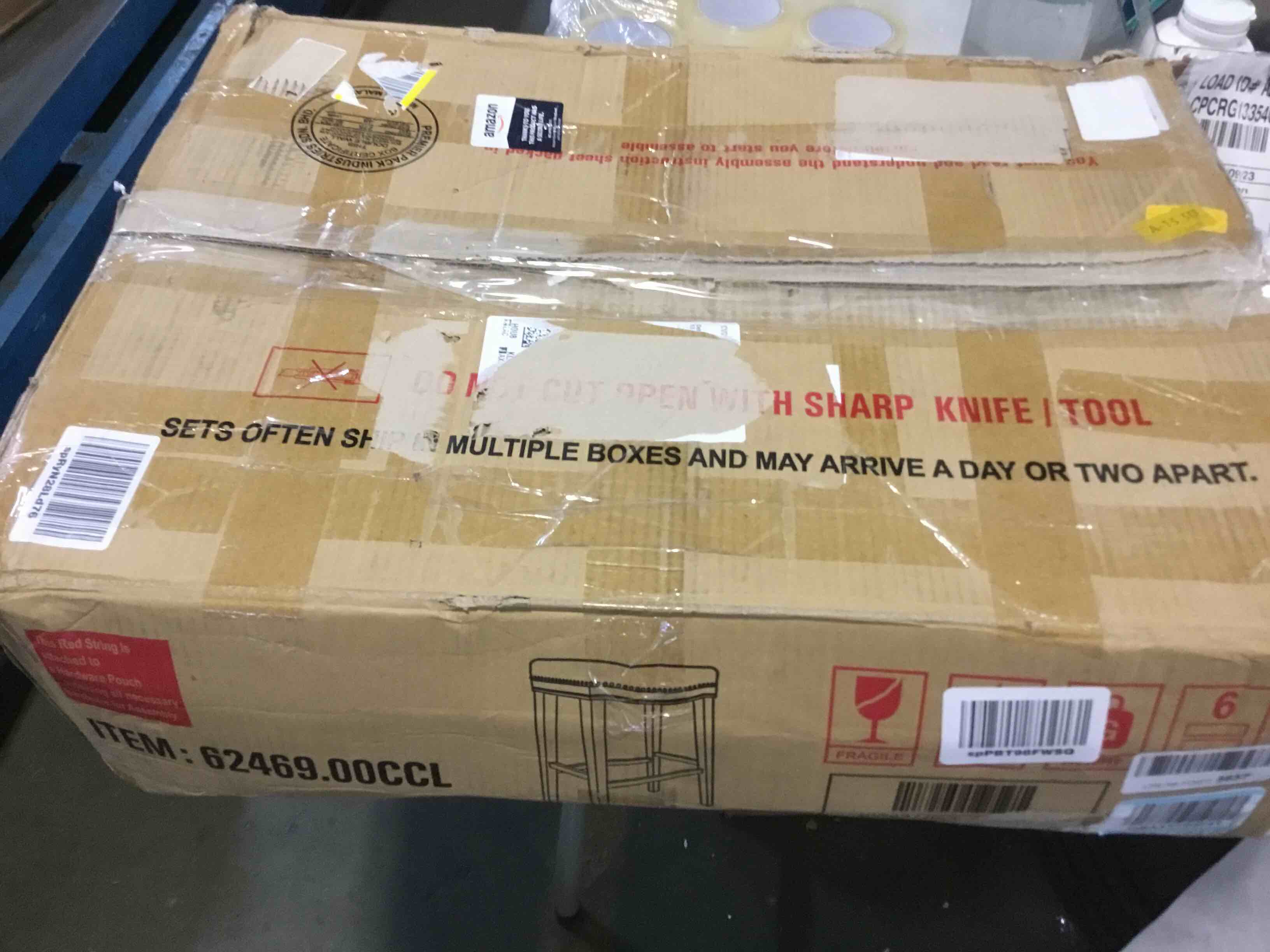 https://s3.amazonaws.com/lotting-images-prod/bidfta/RED5396265_1692125420300.jpeg