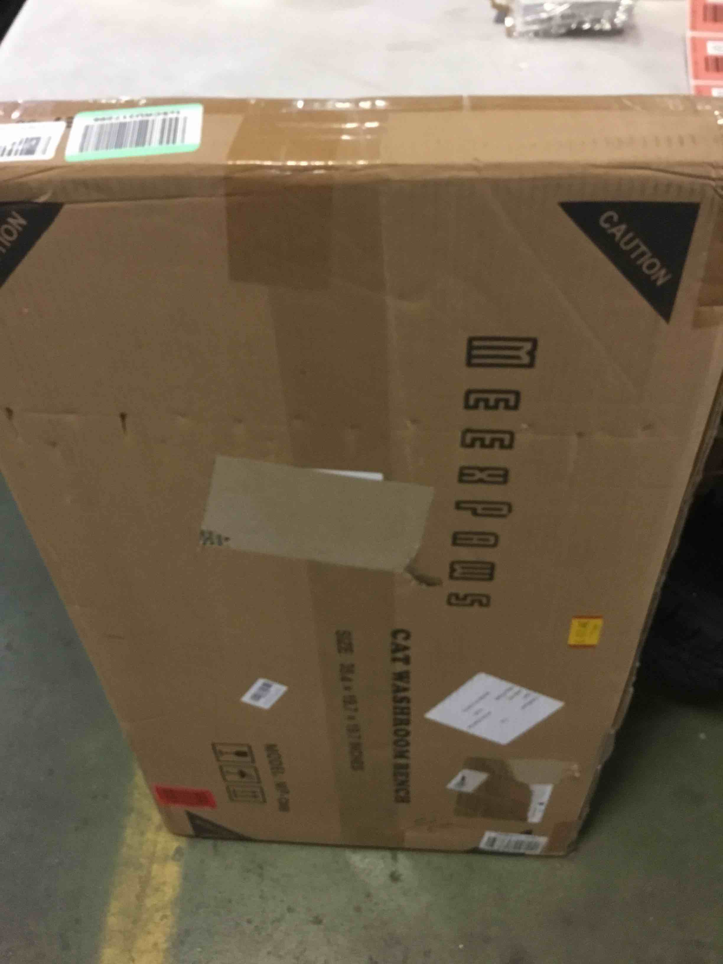 https://s3.amazonaws.com/lotting-images-prod/bidfta/RED5396269_1692125853560.jpeg