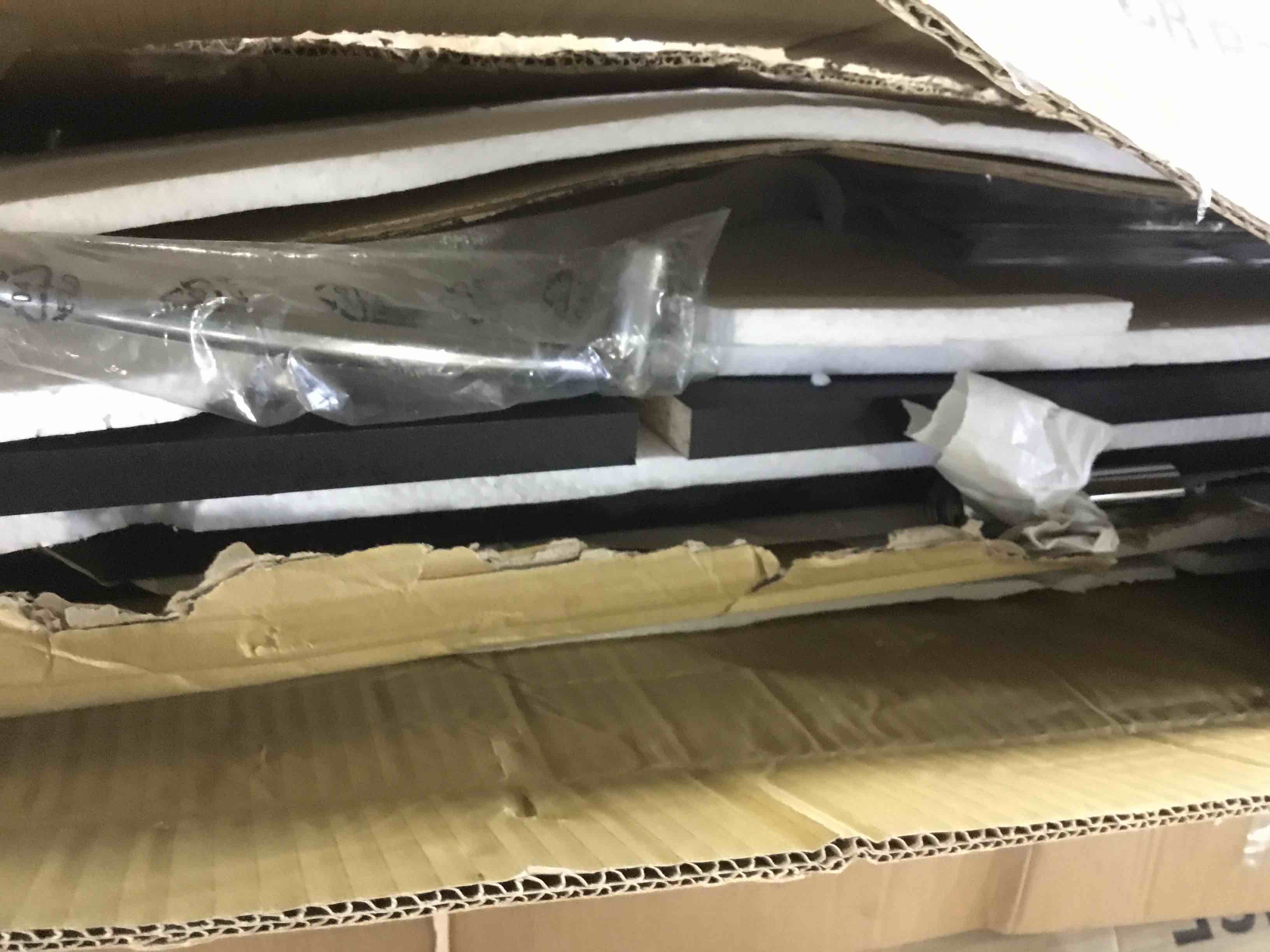 https://s3.amazonaws.com/lotting-images-prod/bidfta/RED5396413_1692207430310.jpeg