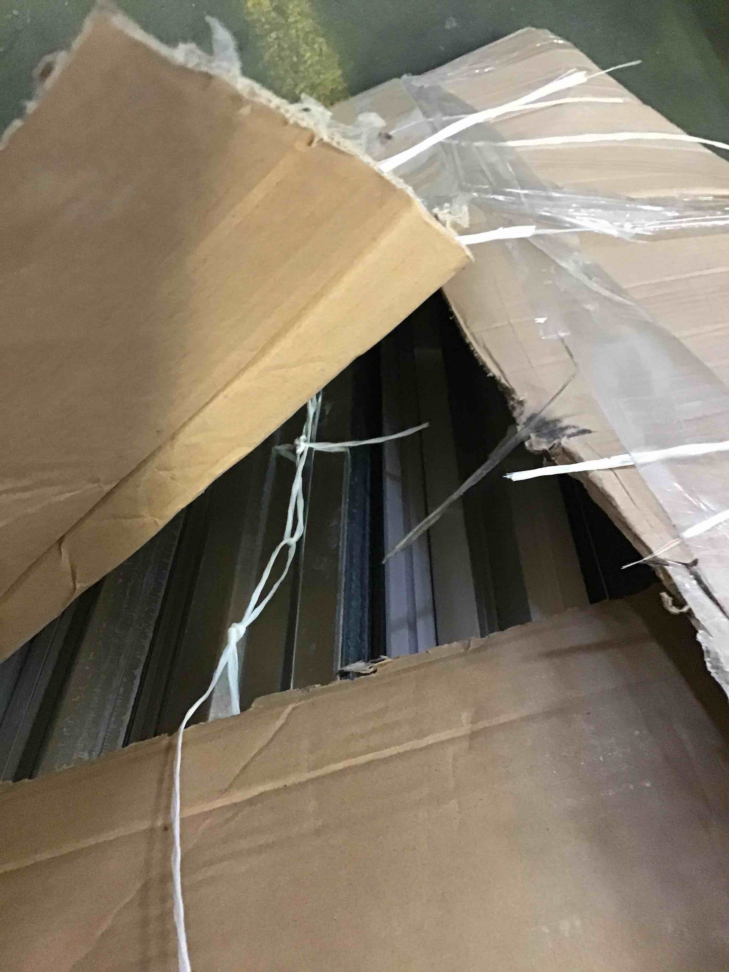 https://s3.amazonaws.com/lotting-images-prod/bidfta/RED5396602_1692295309809.jpeg