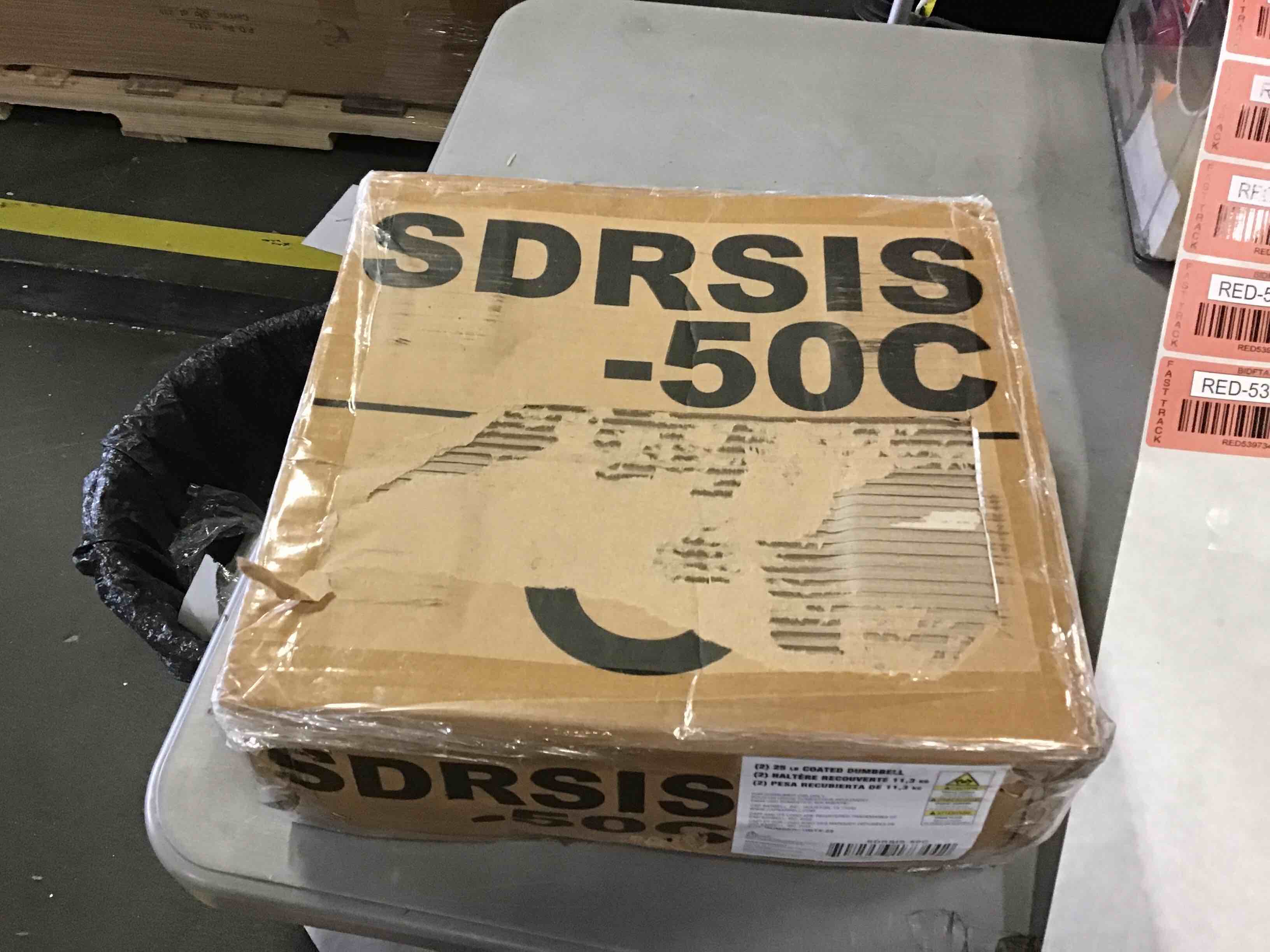 https://s3.amazonaws.com/lotting-images-prod/bidfta/RED5397348_1692893910676.jpeg
