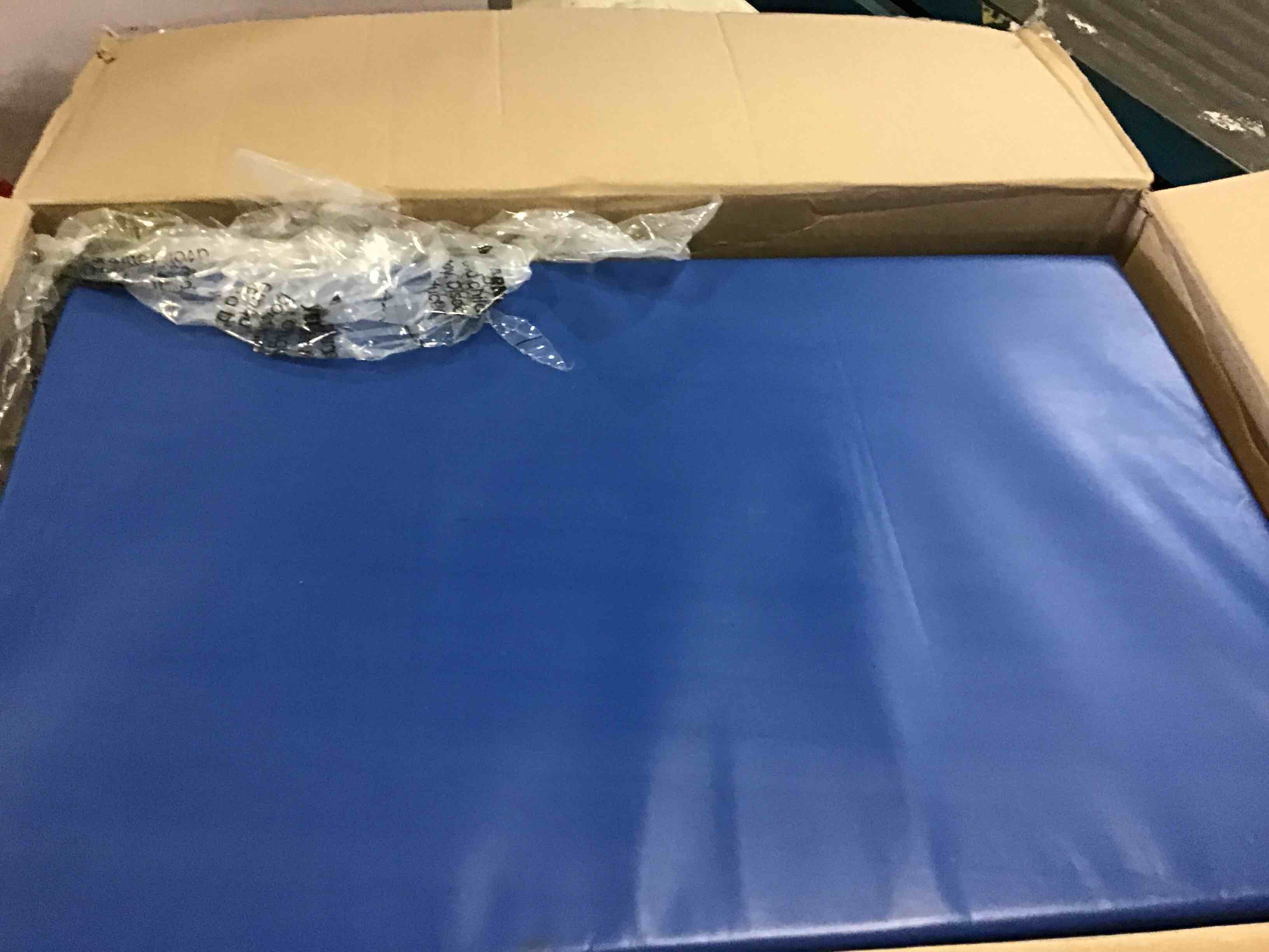 https://s3.amazonaws.com/lotting-images-prod/bidfta/RED5397362_1692899293603.jpeg