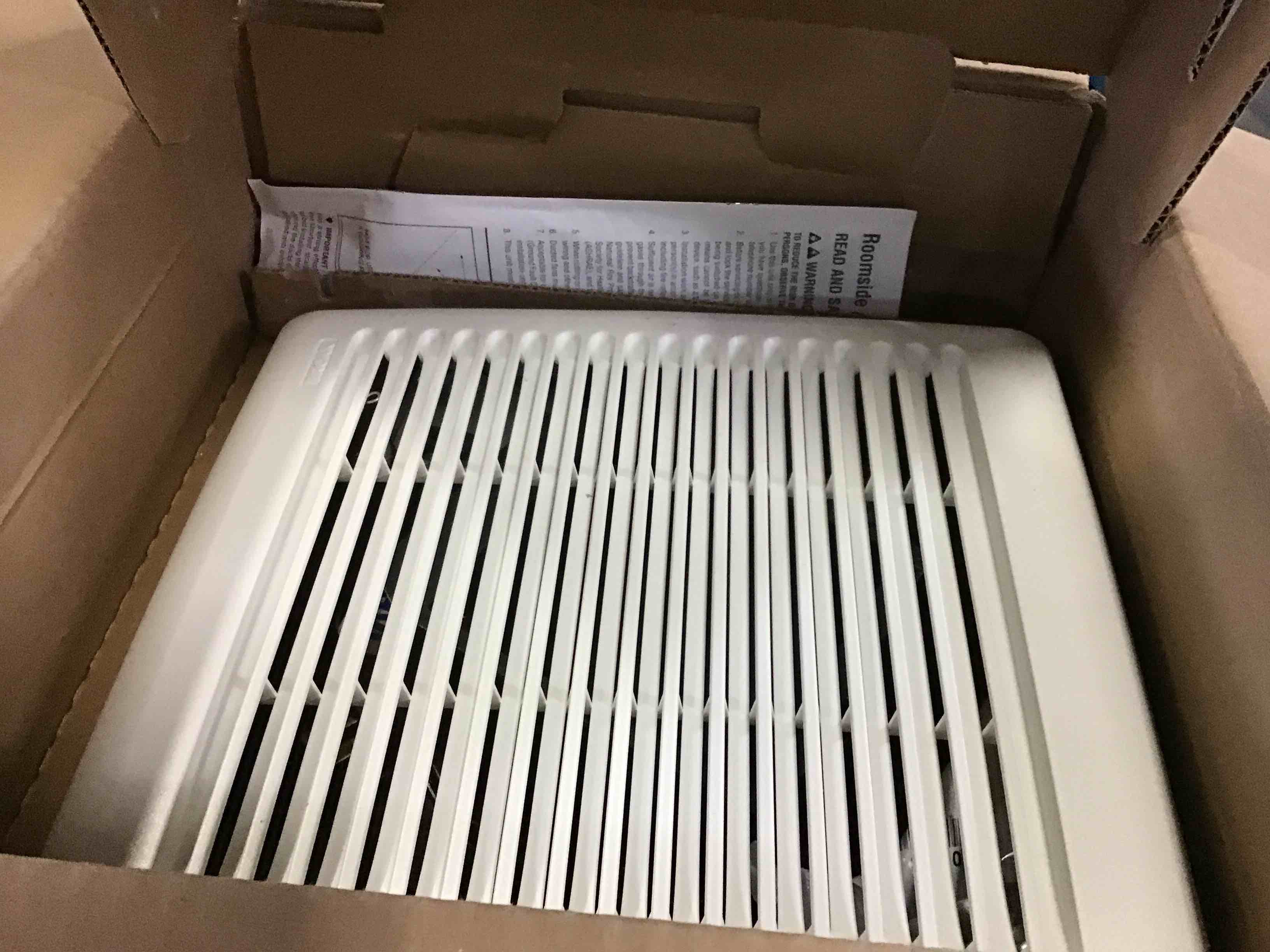 https://s3.amazonaws.com/lotting-images-prod/bidfta/RED5397412_1692905779354.jpeg