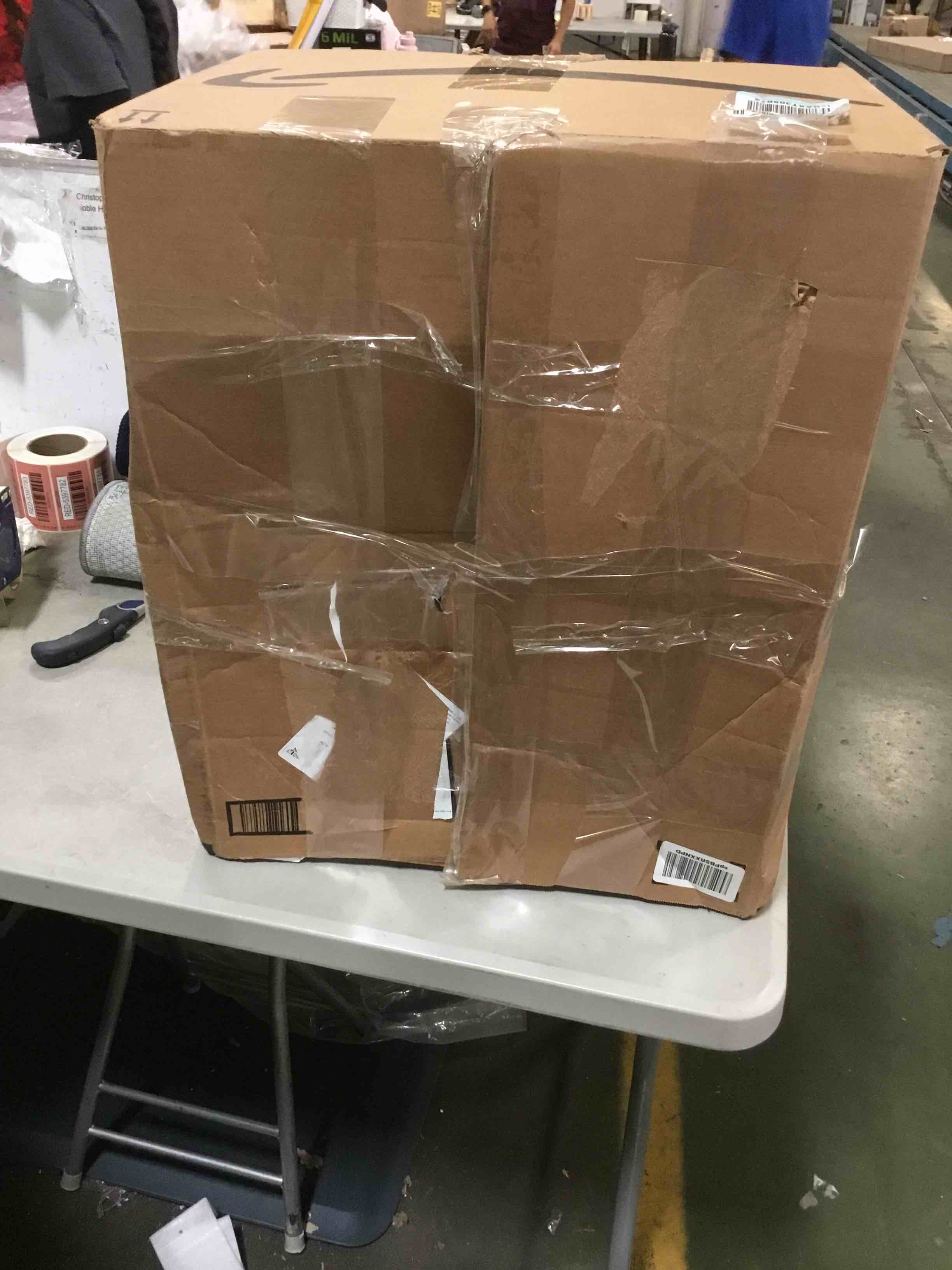 https://s3.amazonaws.com/lotting-images-prod/bidfta/RED5397771_1691607140719.jpeg