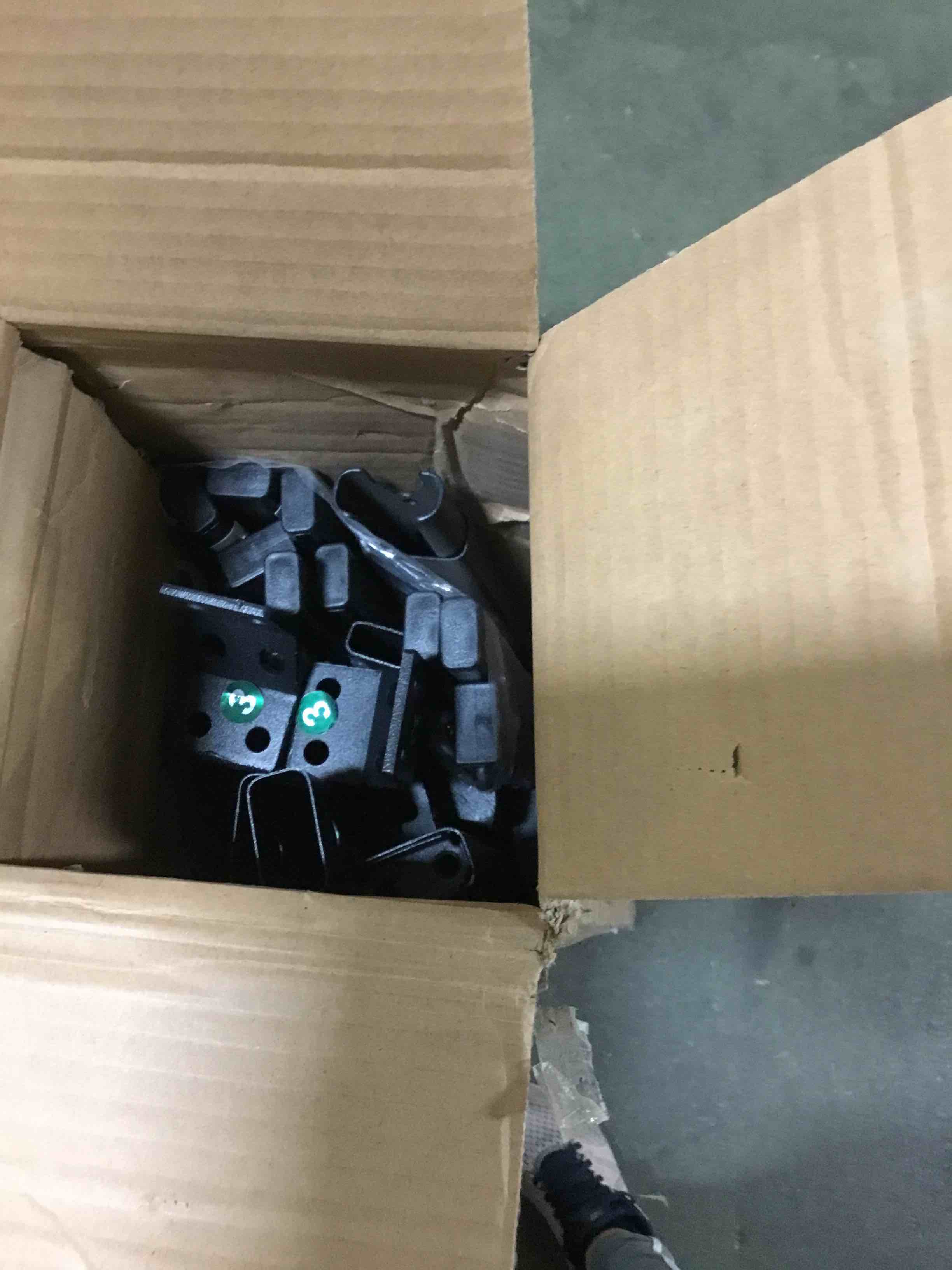 https://s3.amazonaws.com/lotting-images-prod/bidfta/RED5398097_1691845968364.jpeg