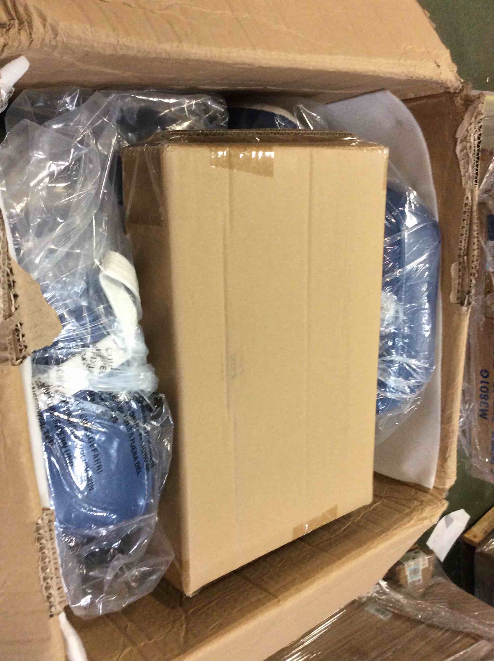 https://s3.amazonaws.com/lotting-images-prod/bidfta/RED5398488_1692187263365.jpeg