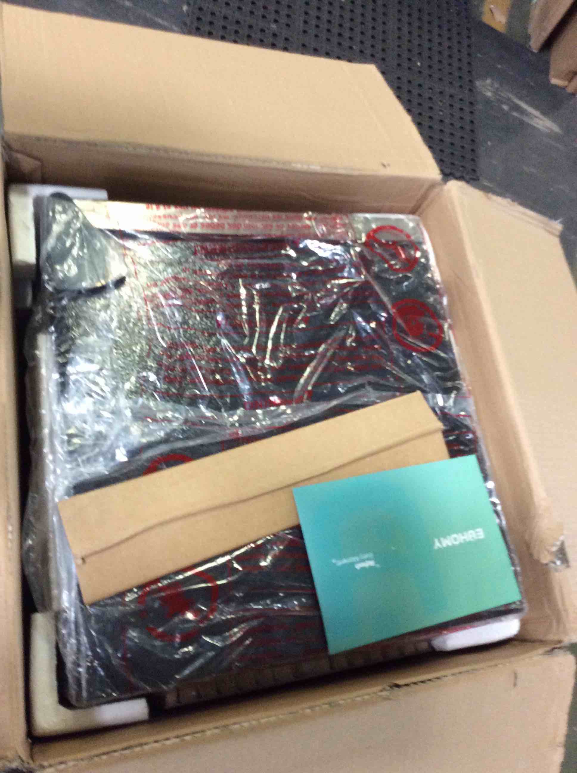 https://s3.amazonaws.com/lotting-images-prod/bidfta/RED5398712_1692370457036.jpeg