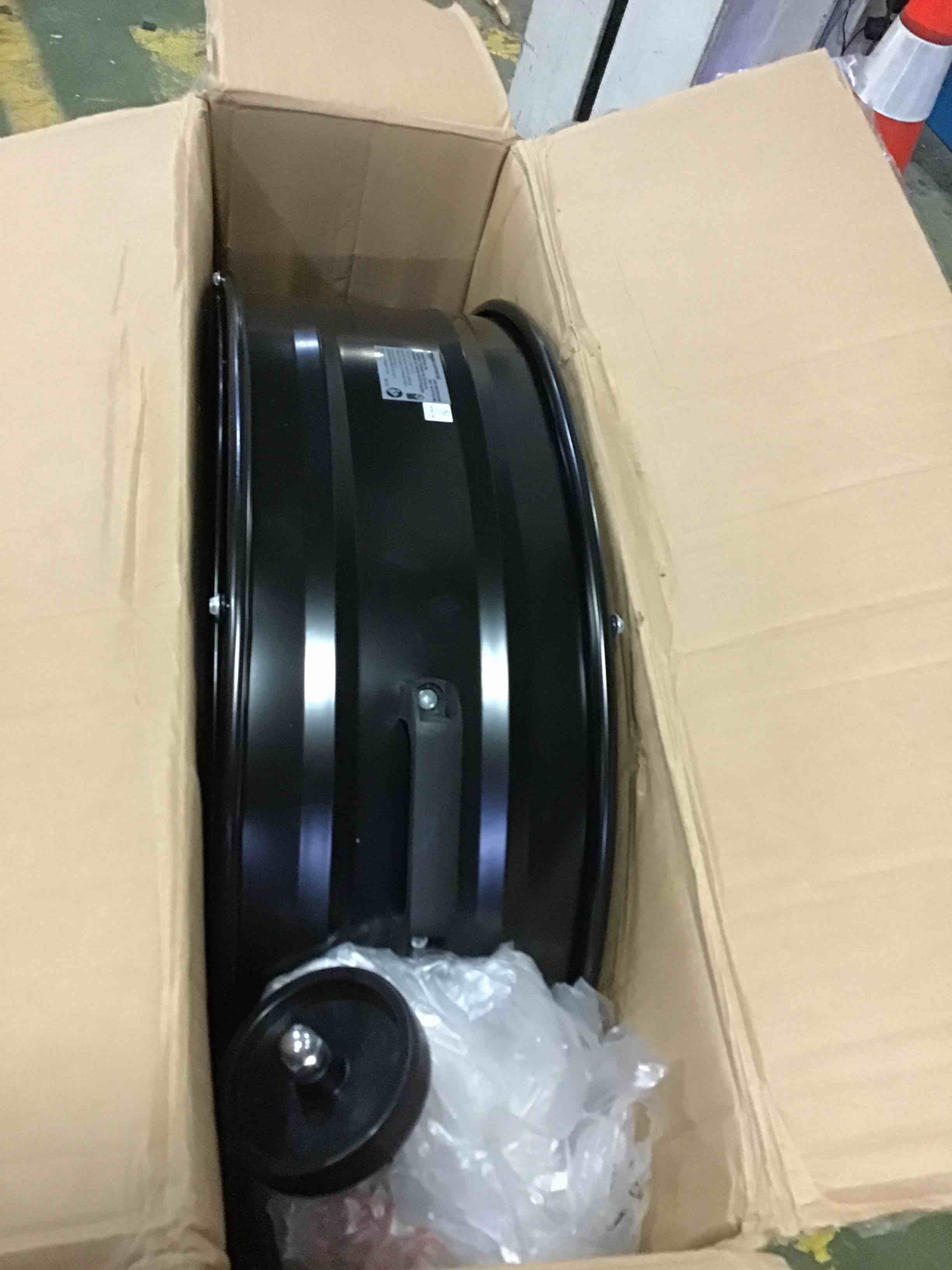 https://s3.amazonaws.com/lotting-images-prod/bidfta/RED5400642_1692029921115.jpeg