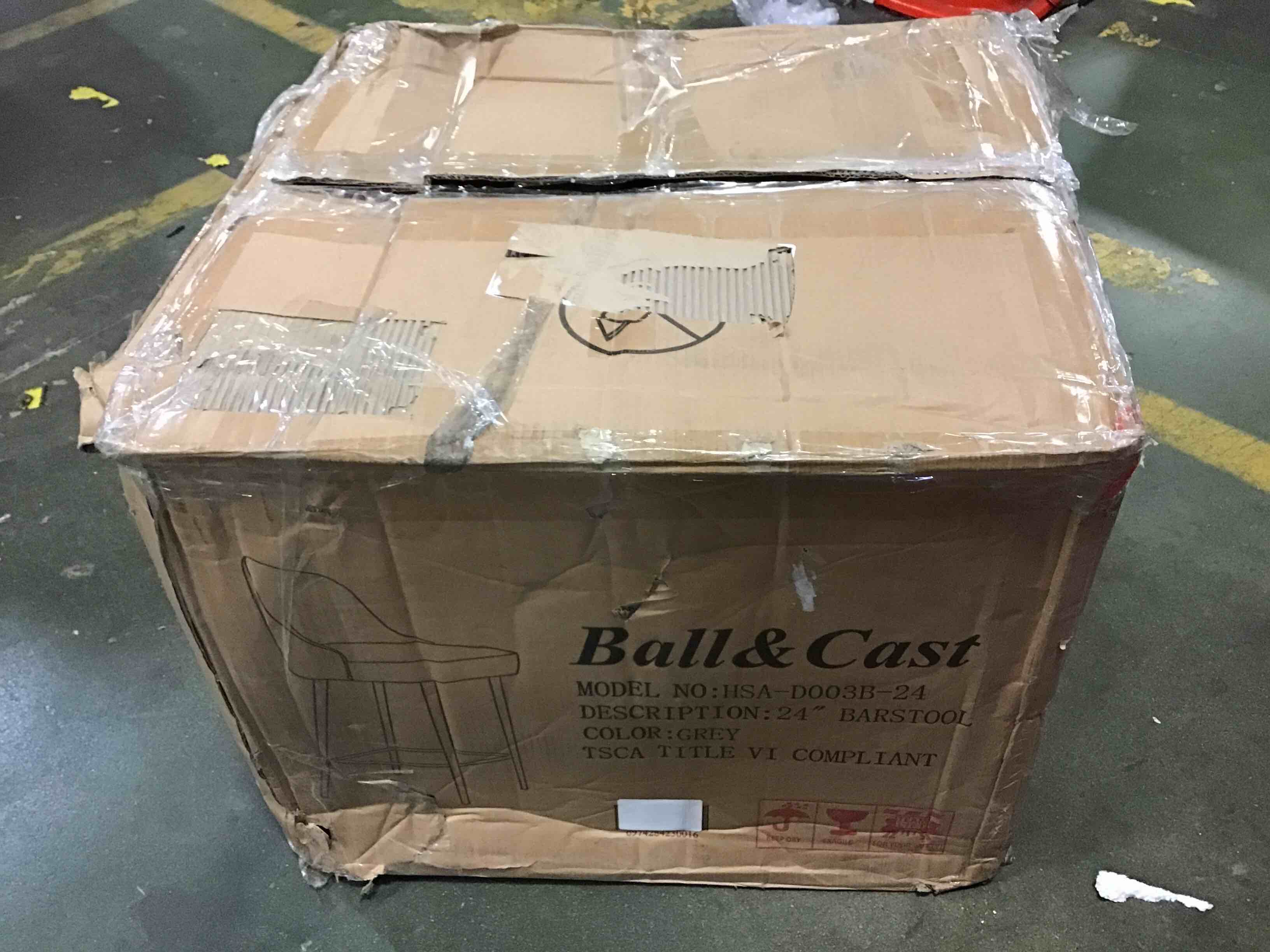 https://s3.amazonaws.com/lotting-images-prod/bidfta/RED5400651_1692022794003.jpeg