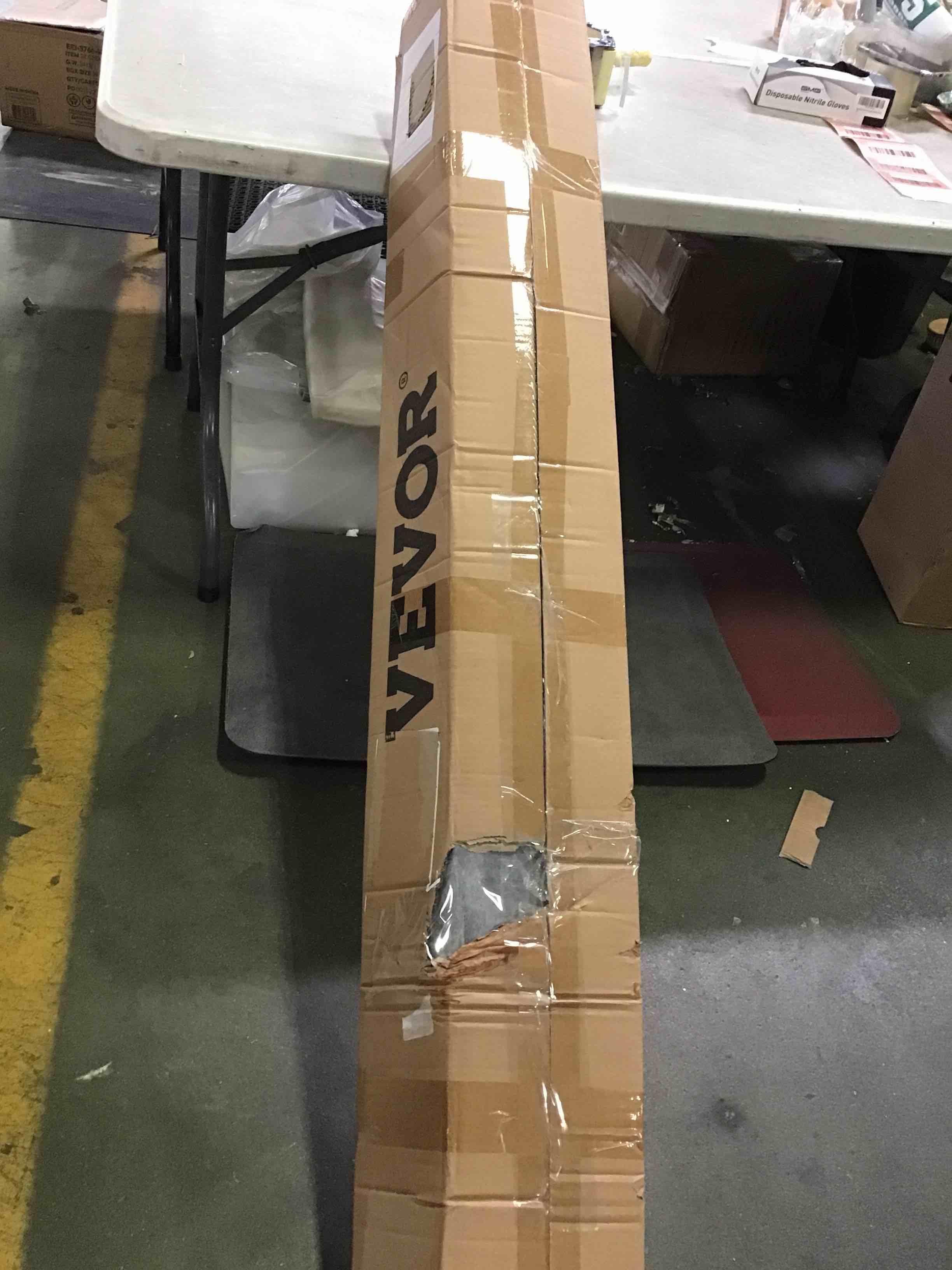 https://s3.amazonaws.com/lotting-images-prod/bidfta/RED5400795_1692107418351.jpeg