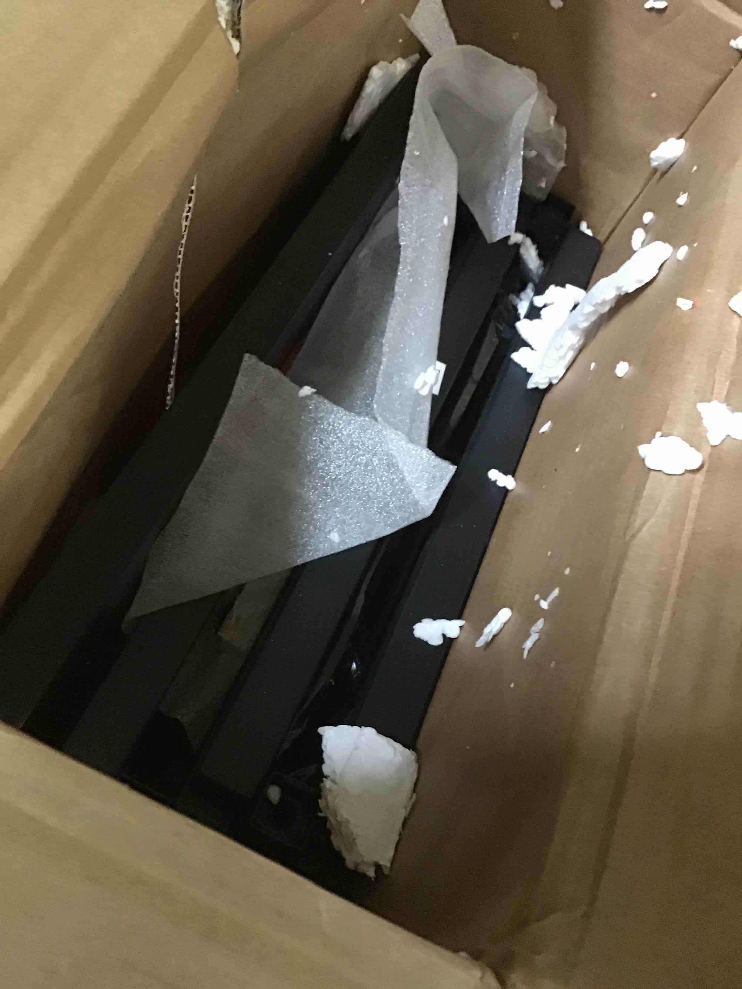https://s3.amazonaws.com/lotting-images-prod/bidfta/RED5401069_1692213857009.jpeg