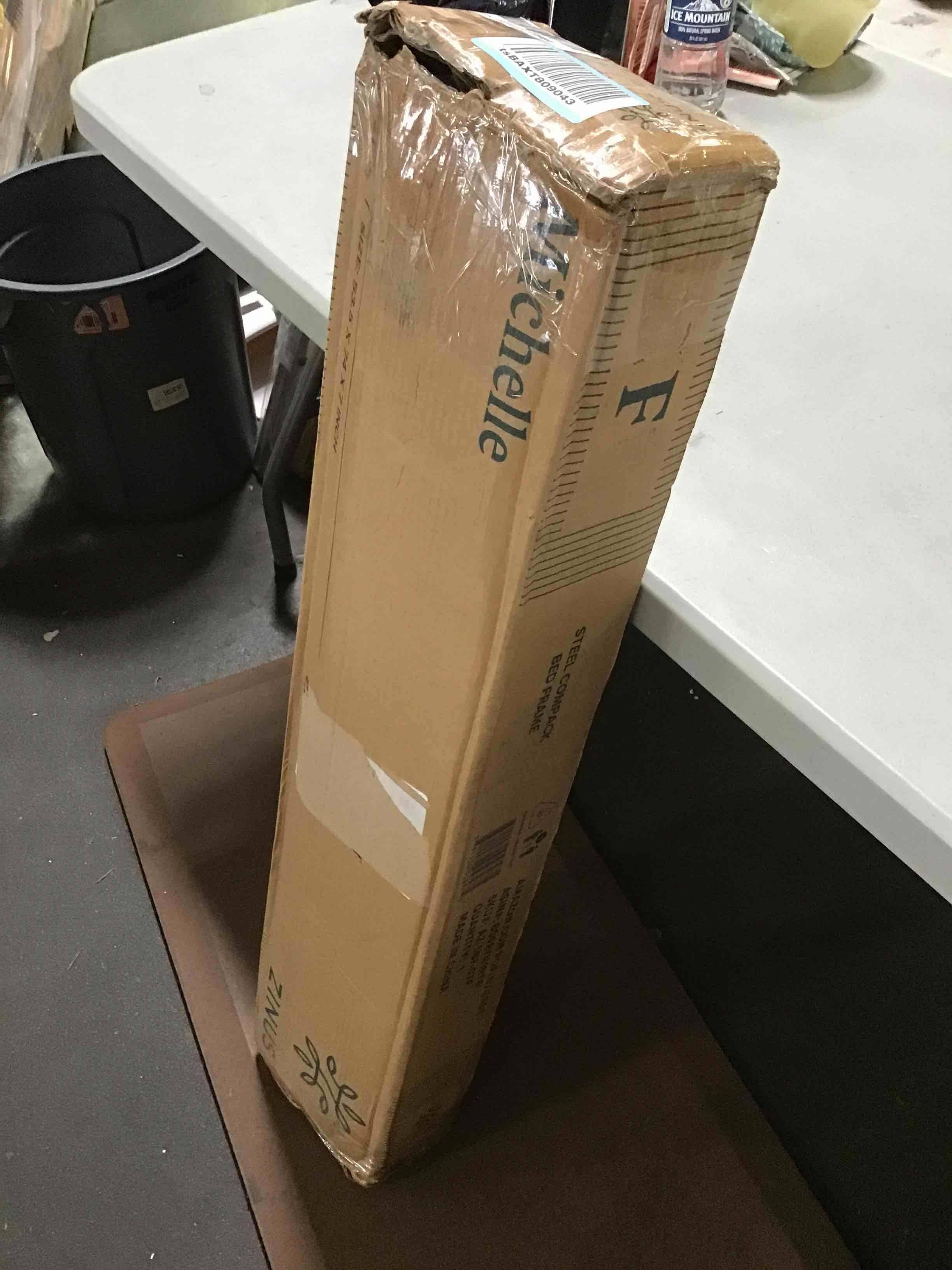 https://s3.amazonaws.com/lotting-images-prod/bidfta/RED5401166_1692283322174.jpeg