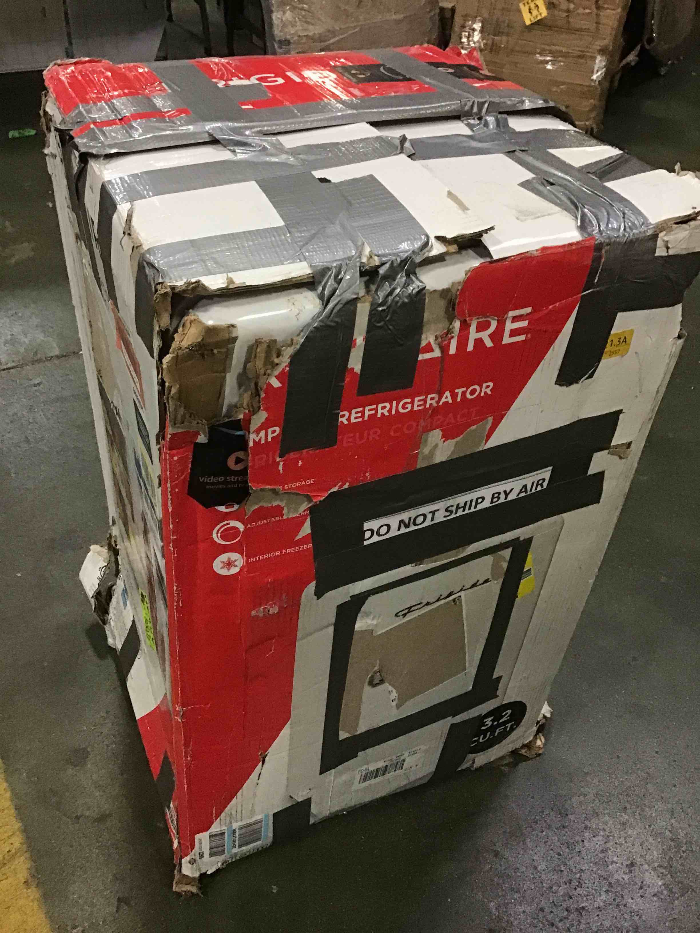 https://s3.amazonaws.com/lotting-images-prod/bidfta/RED5401760_1692706211042.jpeg