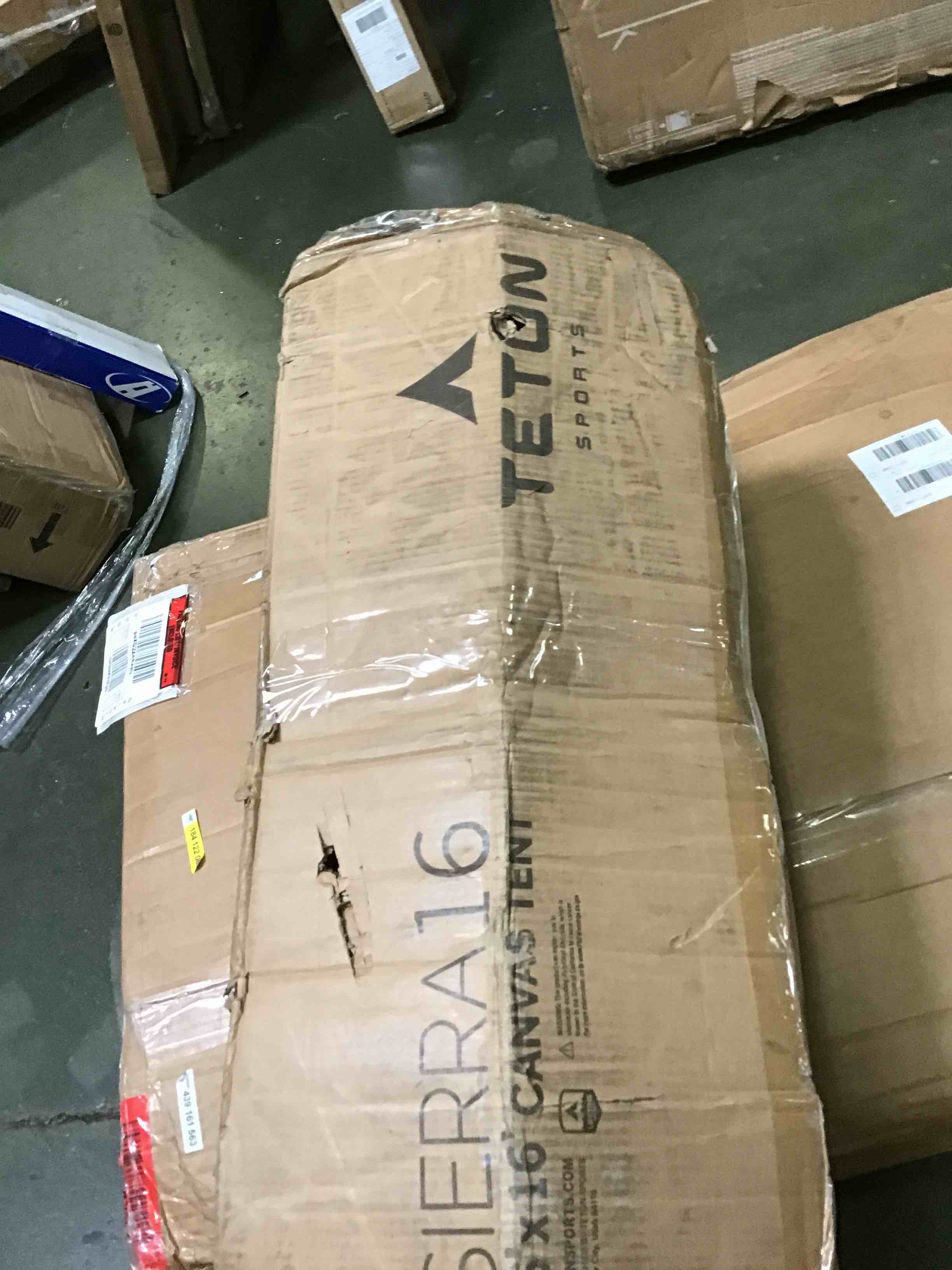 https://s3.amazonaws.com/lotting-images-prod/bidfta/RED5402105_1692287196117.jpeg
