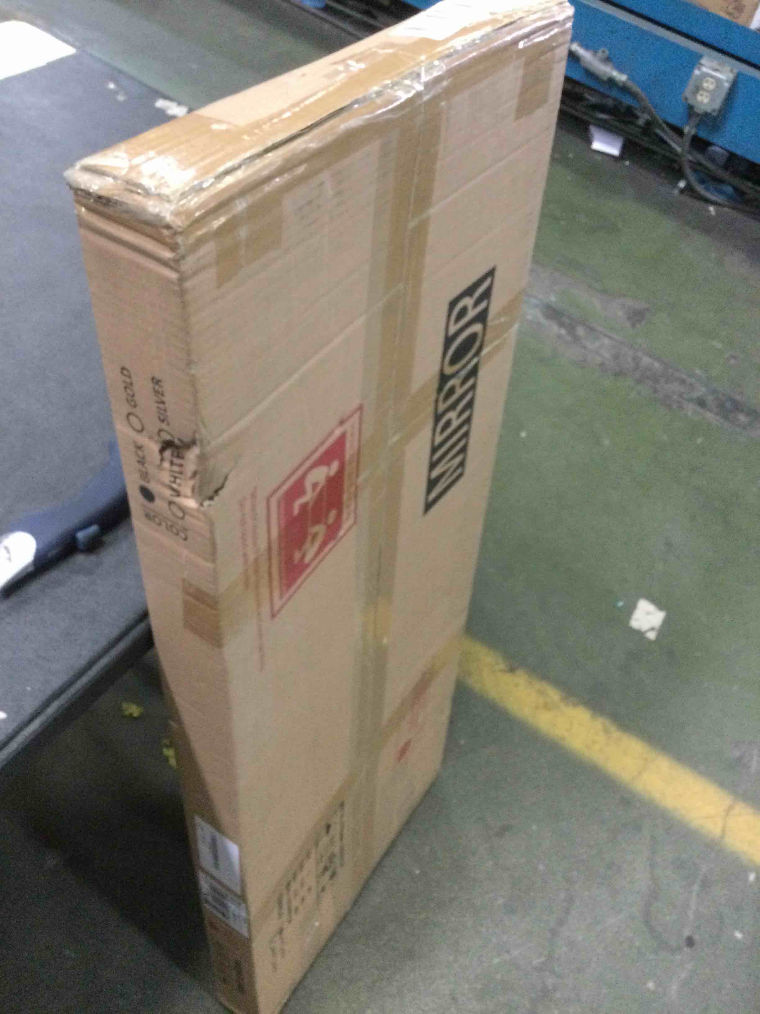https://s3.amazonaws.com/lotting-images-prod/bidfta/RED5402391_1692628489652.jpeg
