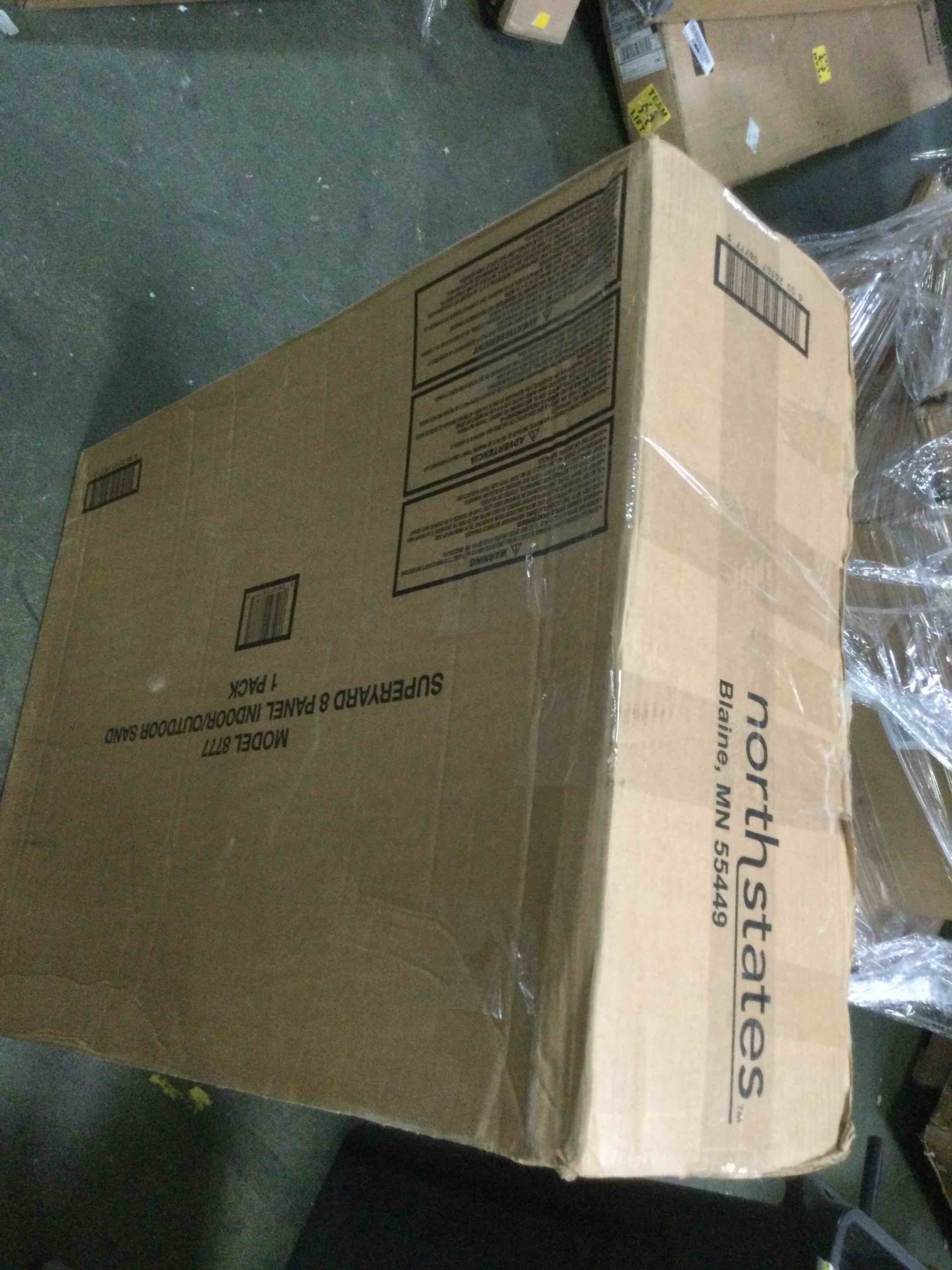 https://s3.amazonaws.com/lotting-images-prod/bidfta/RED5402408_1692631005452.jpeg