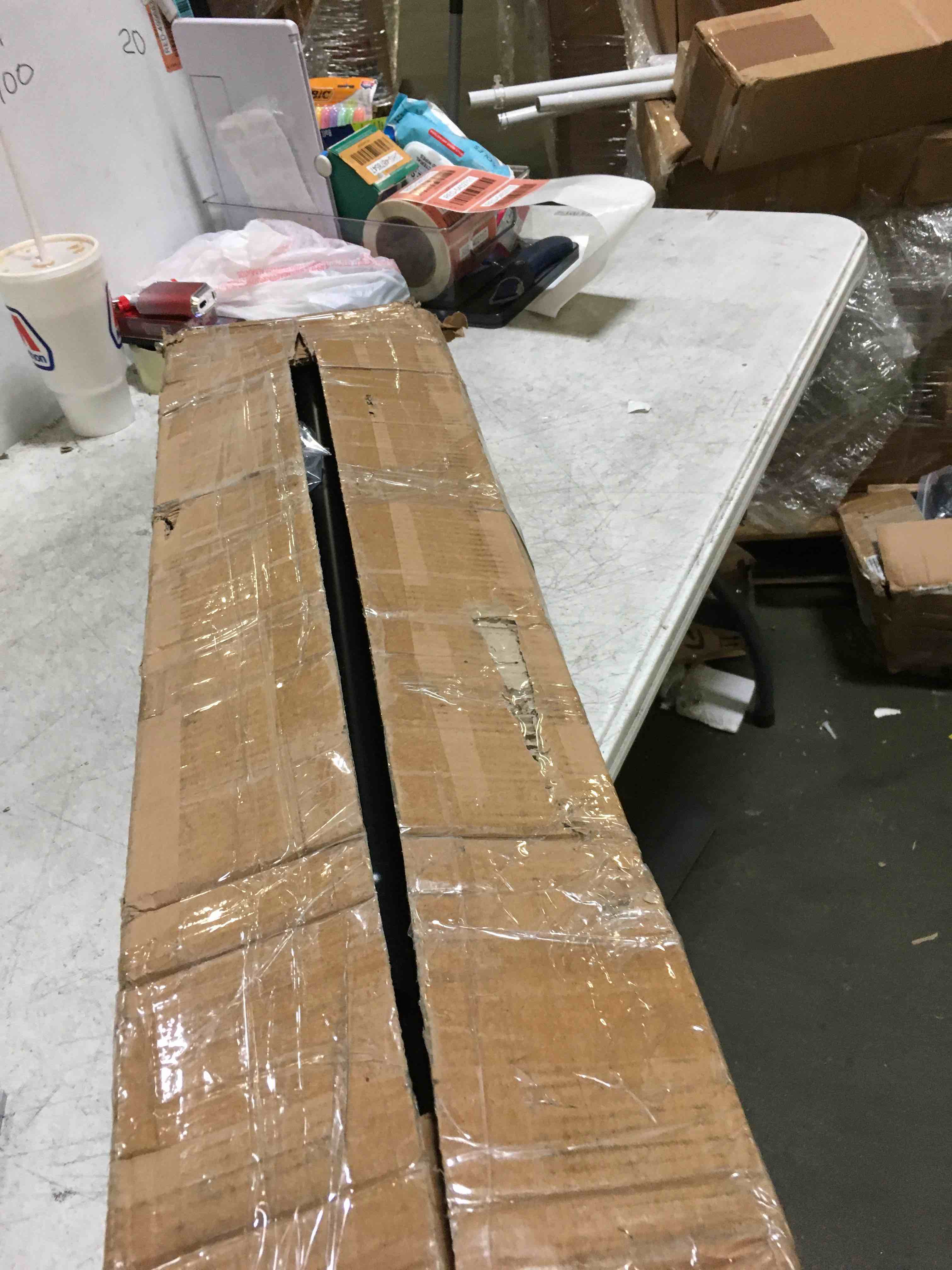 https://s3.amazonaws.com/lotting-images-prod/bidfta/RED5402710_1692787261761.jpeg