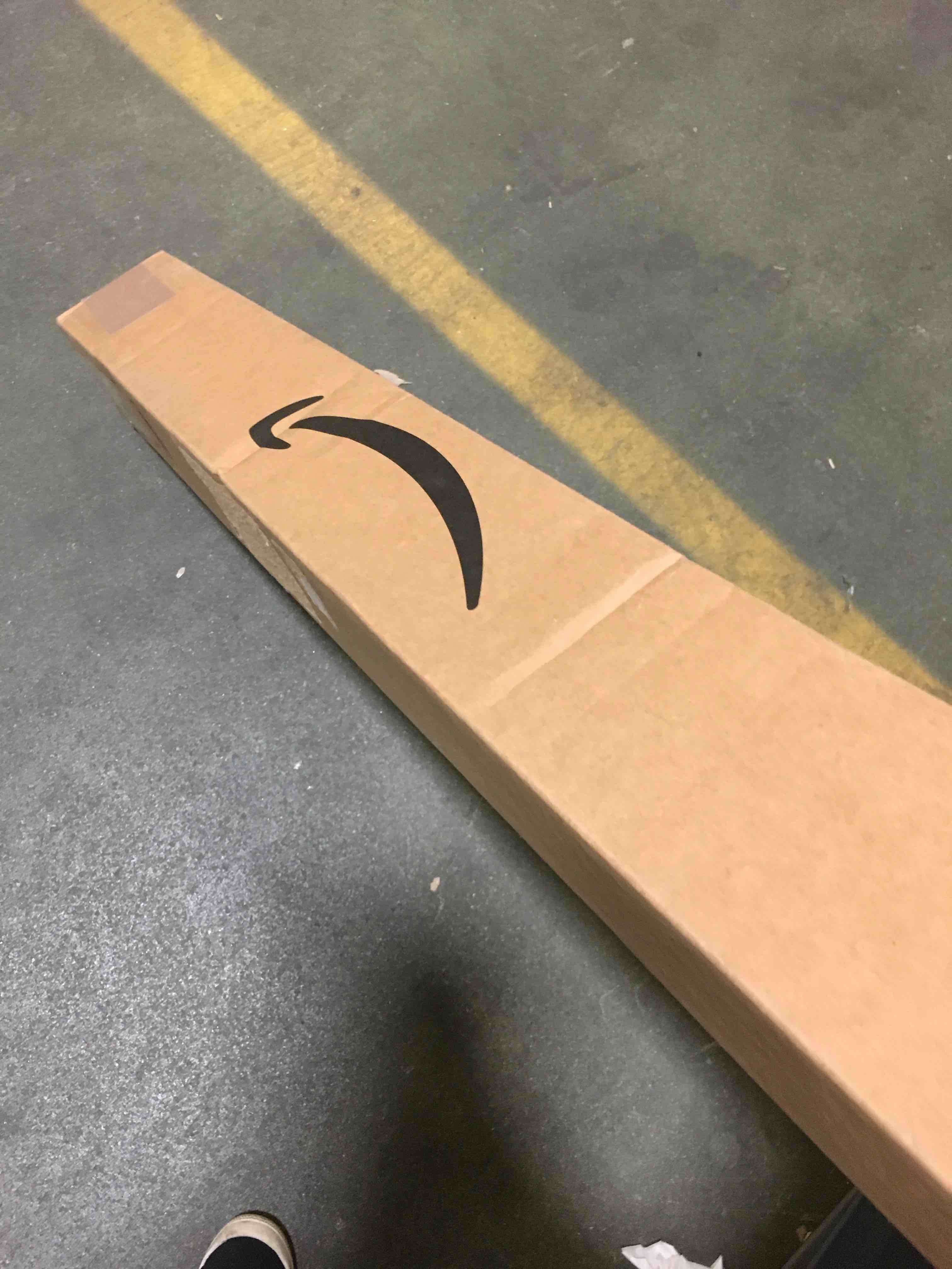 https://s3.amazonaws.com/lotting-images-prod/bidfta/RED5402712_1692787548638.jpeg