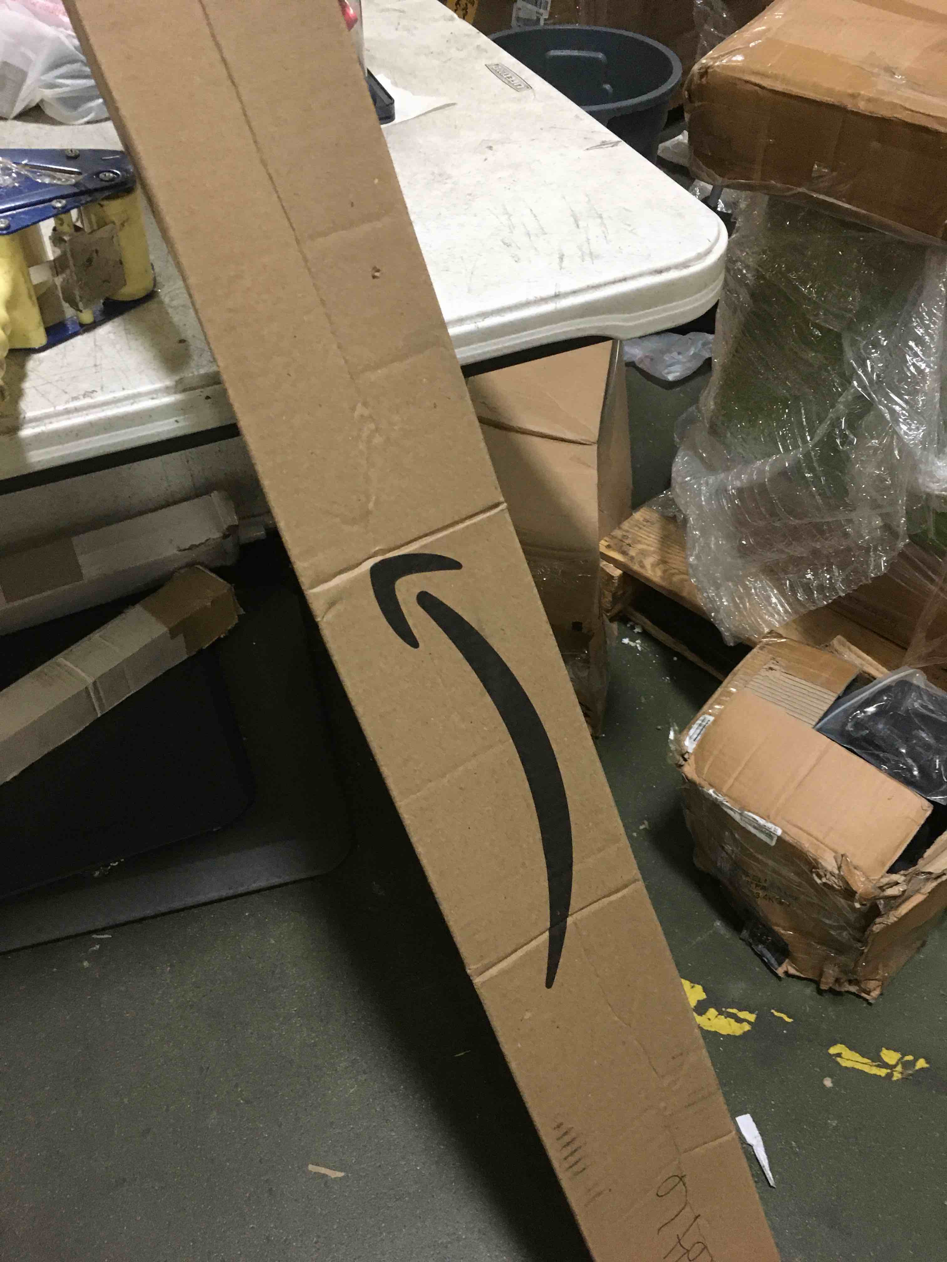 https://s3.amazonaws.com/lotting-images-prod/bidfta/RED5402714_1692788384004.jpeg