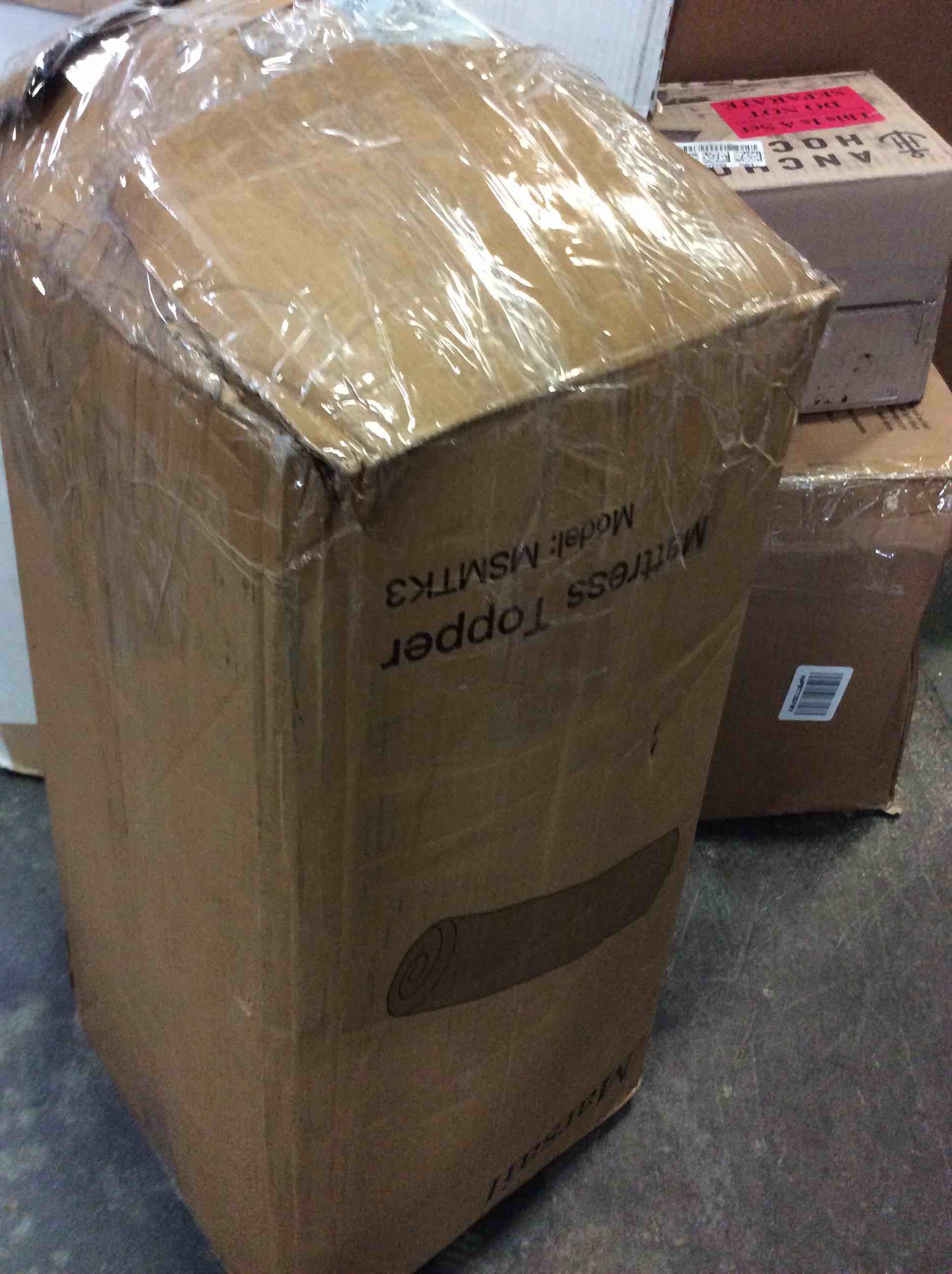 https://s3.amazonaws.com/lotting-images-prod/bidfta/RED5406862_1691678996425.jpeg