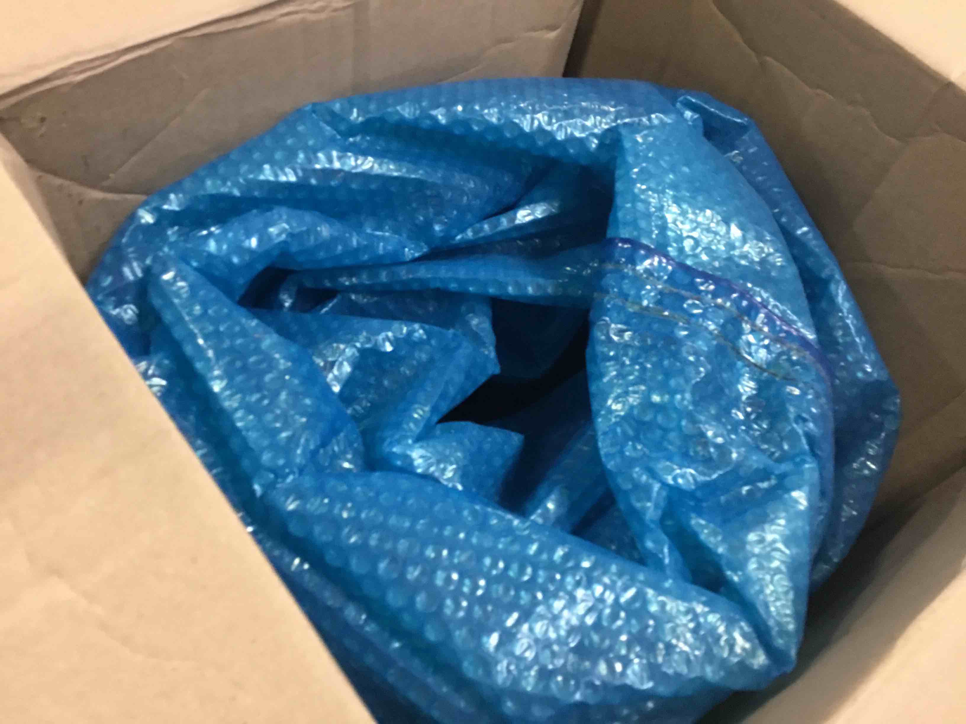 https://s3.amazonaws.com/lotting-images-prod/bidfta/RED5407245_1692041074271.jpeg