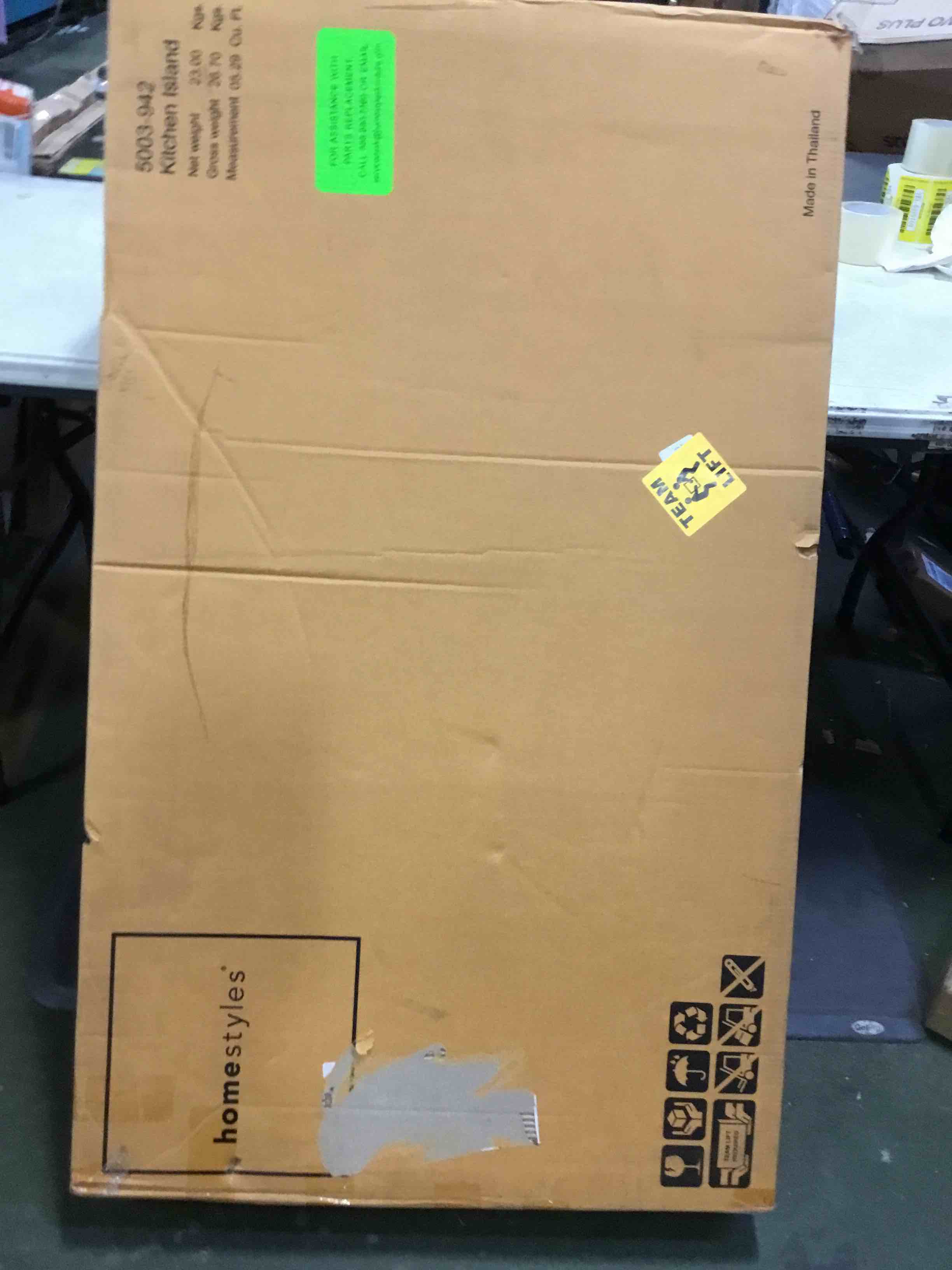 https://s3.amazonaws.com/lotting-images-prod/bidfta/RED5407303_1692103824010.jpeg