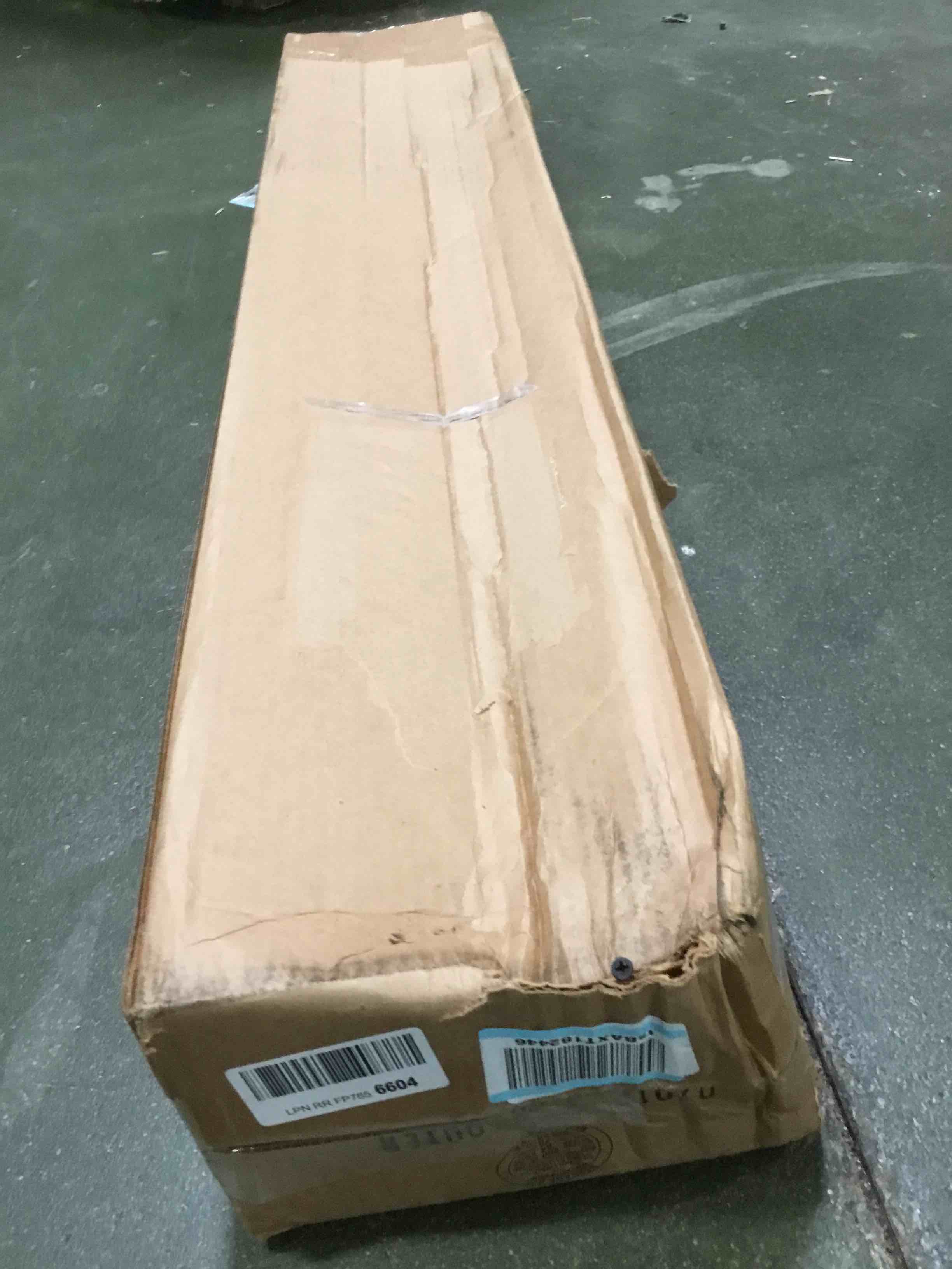 https://s3.amazonaws.com/lotting-images-prod/bidfta/RED5407311_1692105625941.jpeg