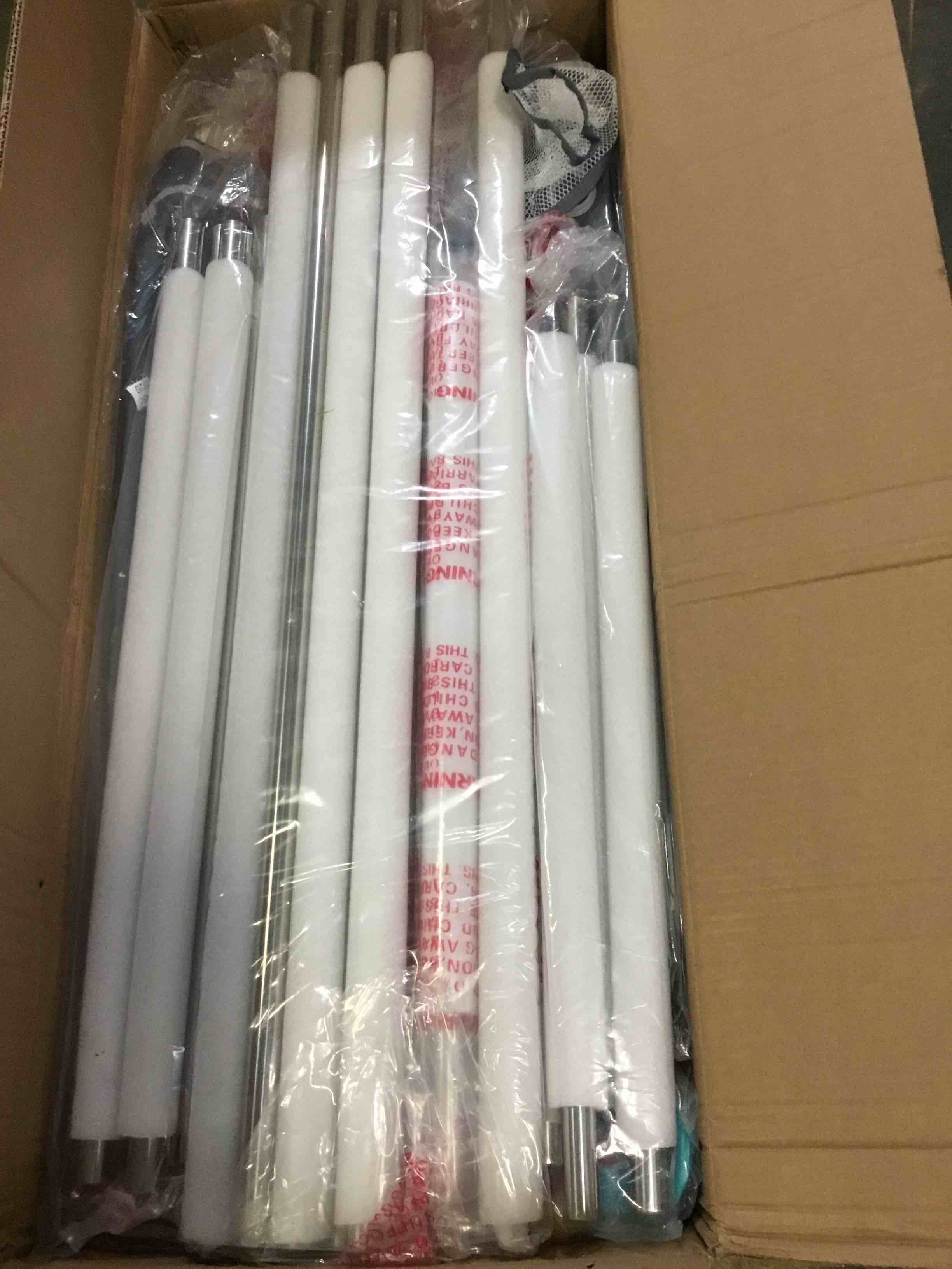 https://s3.amazonaws.com/lotting-images-prod/bidfta/RED5407430_1692187435062.jpeg