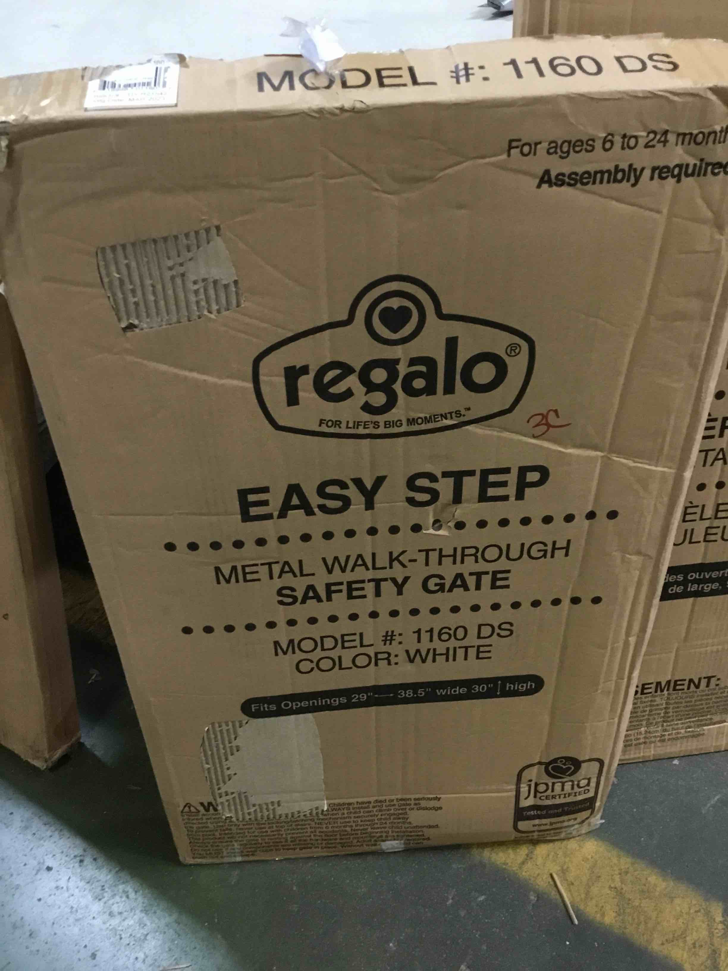 https://s3.amazonaws.com/lotting-images-prod/bidfta/RED5407631_1692289046544.jpeg