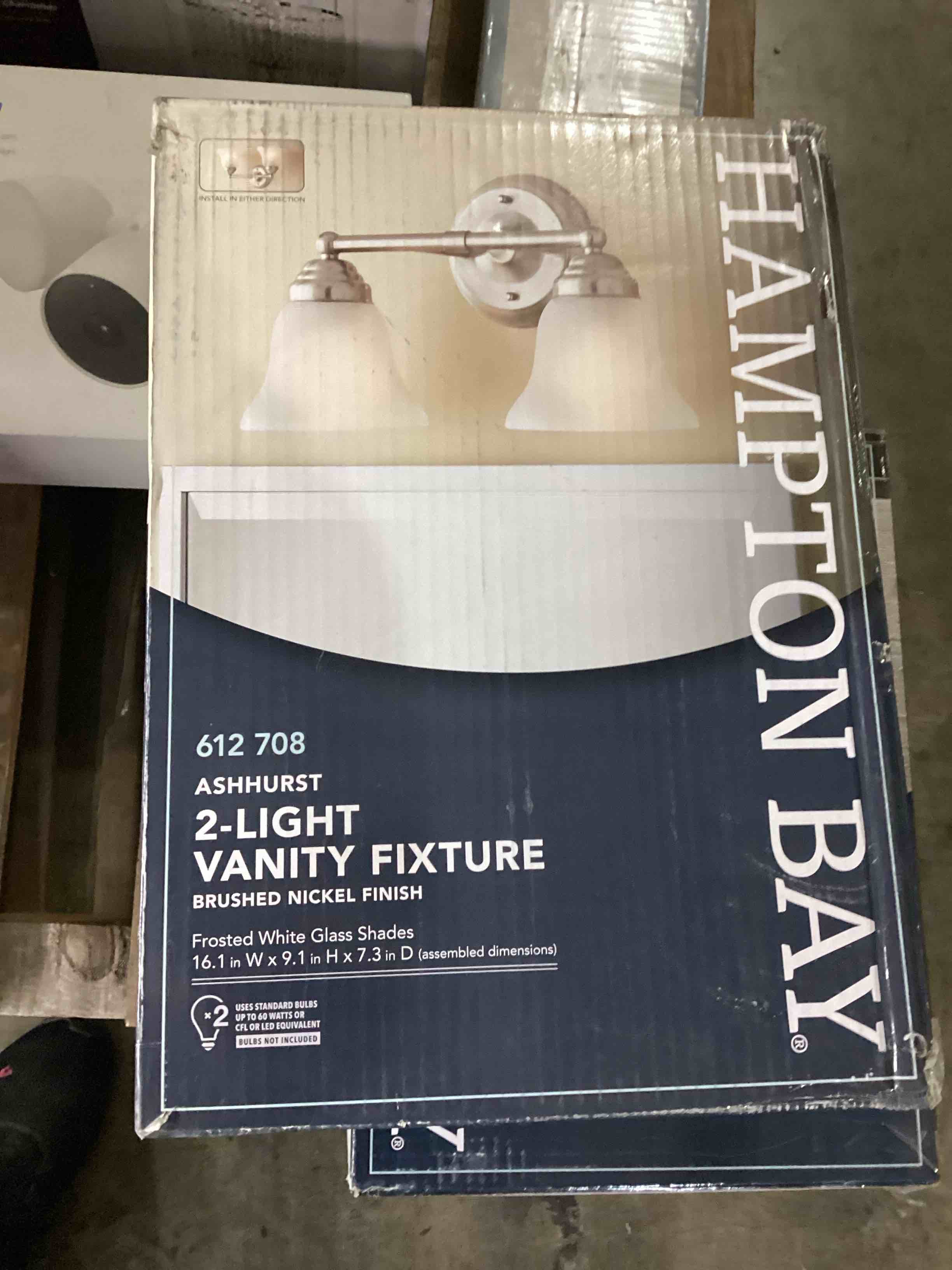 https://s3.amazonaws.com/lotting-images-prod/bidfta/RED5408984_1706109609884.jpeg