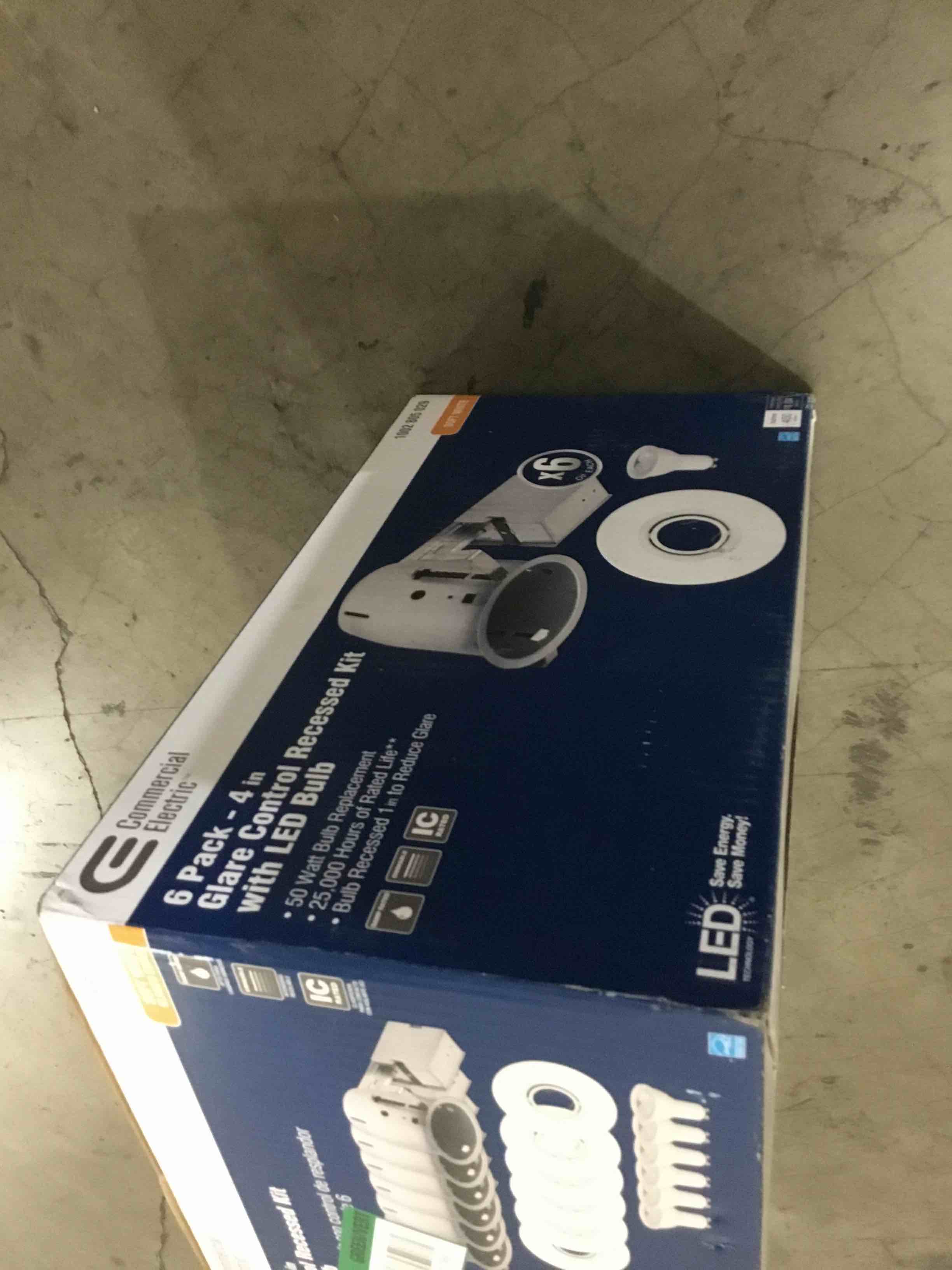 https://s3.amazonaws.com/lotting-images-prod/bidfta/RED5411119_1695657534220.jpeg