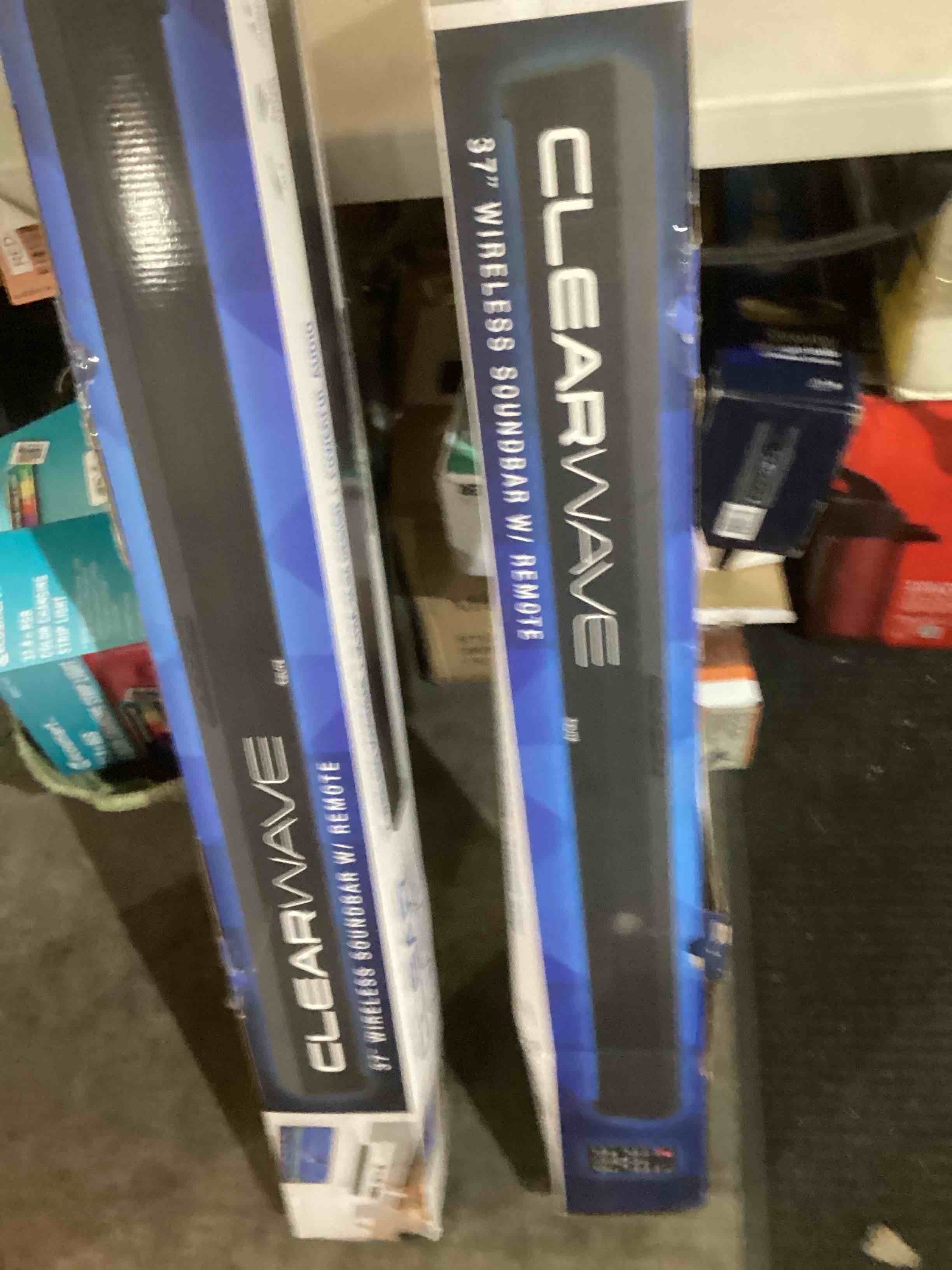 https://s3.amazonaws.com/lotting-images-prod/bidfta/RED5412698_1706126074470.jpeg